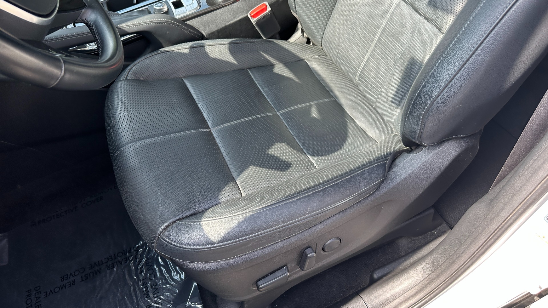 Used 2020 Kia Telluride EX / LEATHER / SAFETY FEATURES / 3RD ROW / SUNSHADES for sale Sold at Formula Imports in Charlotte NC 28227 14