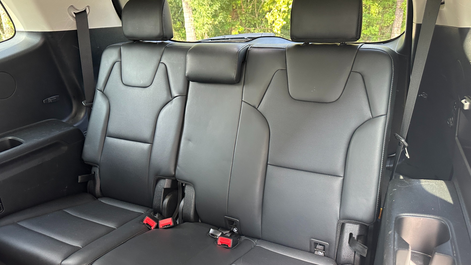 Used 2020 Kia Telluride EX / LEATHER / SAFETY FEATURES / 3RD ROW / SUNSHADES for sale Sold at Formula Imports in Charlotte NC 28227 28