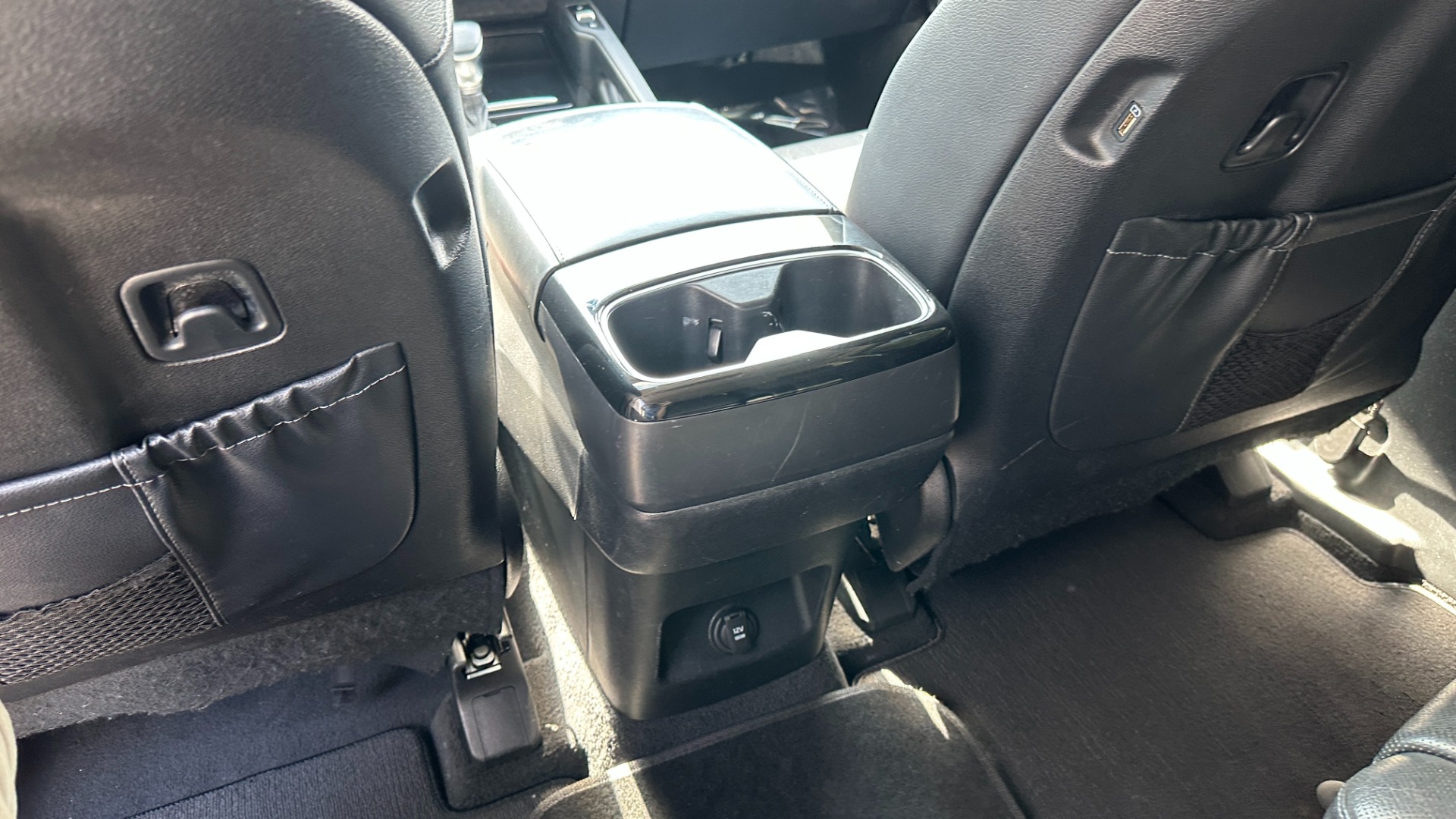 Used 2020 Kia Telluride EX / LEATHER / SAFETY FEATURES / 3RD ROW / SUNSHADES for sale Sold at Formula Imports in Charlotte NC 28227 31