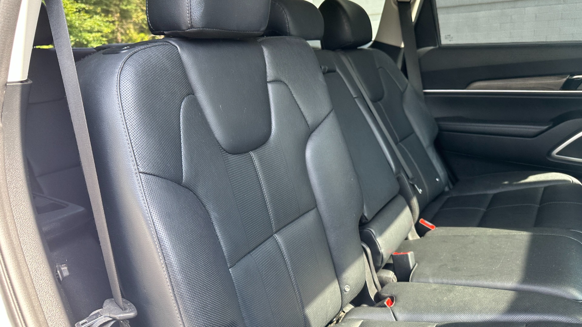 Used 2020 Kia Telluride EX / LEATHER / SAFETY FEATURES / 3RD ROW / SUNSHADES for sale Sold at Formula Imports in Charlotte NC 28227 35