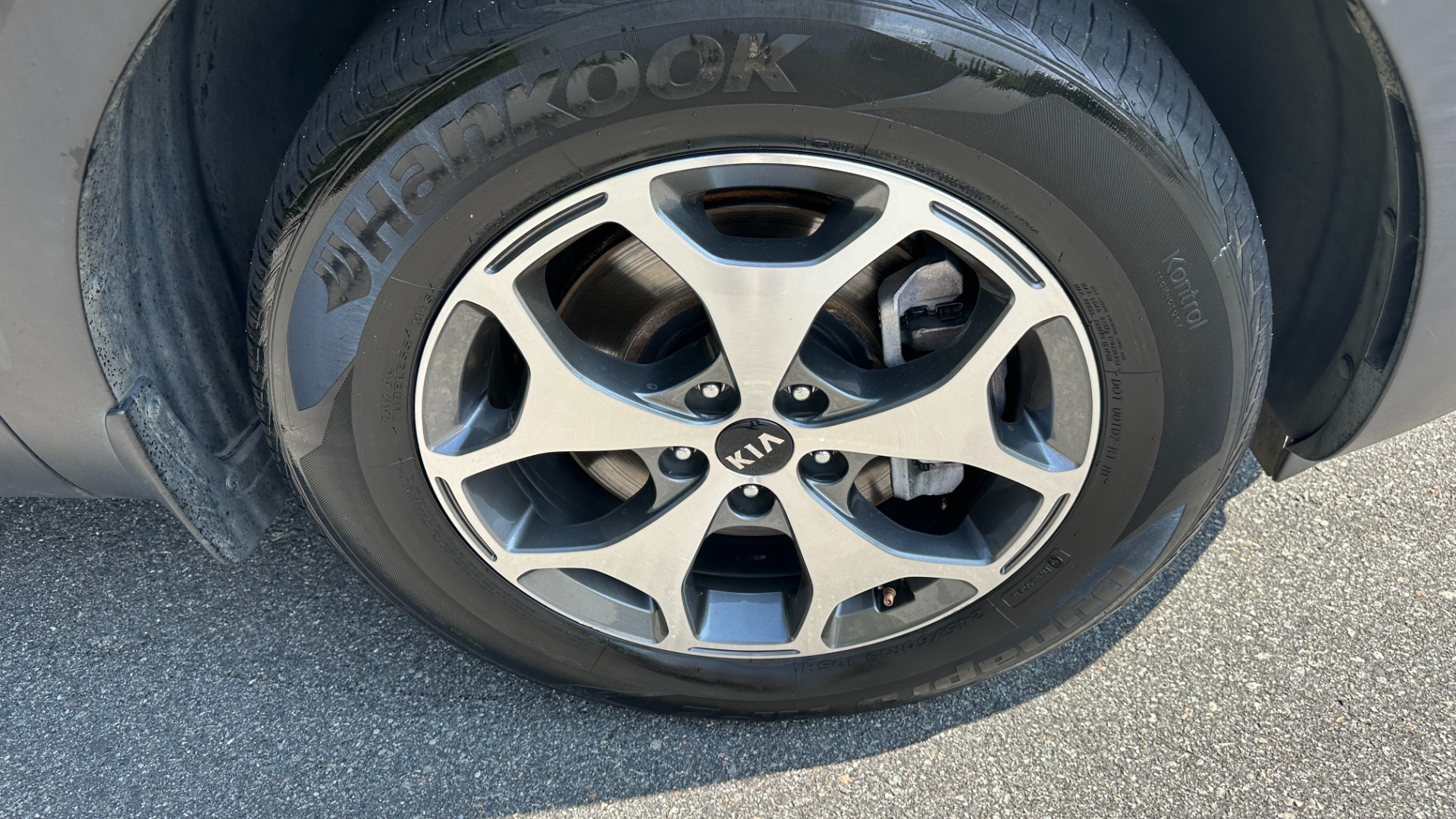 Used 2020 Kia Telluride EX / LEATHER / SAFETY FEATURES / 3RD ROW / SUNSHADES for sale Sold at Formula Imports in Charlotte NC 28227 57