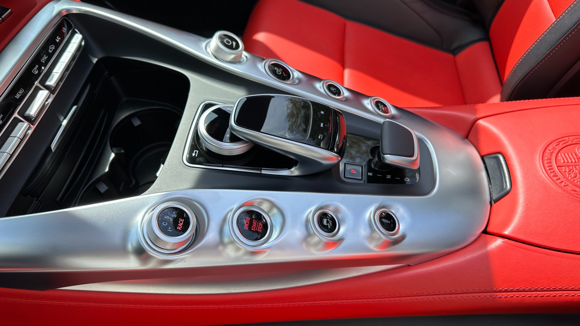 Used 2019 Mercedes-Benz AMG GT AMG GT C / DESIGNO PAINT / DESIGNO INTERIOR / ROADSTER / V8 for sale Sold at Formula Imports in Charlotte NC 28227 23