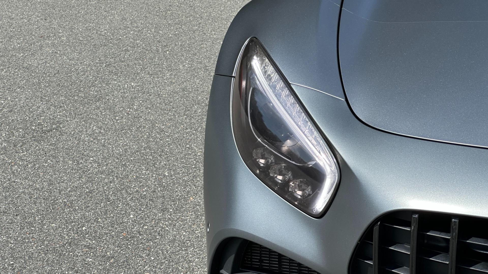 Used 2019 Mercedes-Benz AMG GT AMG GT C / DESIGNO PAINT / DESIGNO INTERIOR / ROADSTER / V8 for sale Sold at Formula Imports in Charlotte NC 28227 35