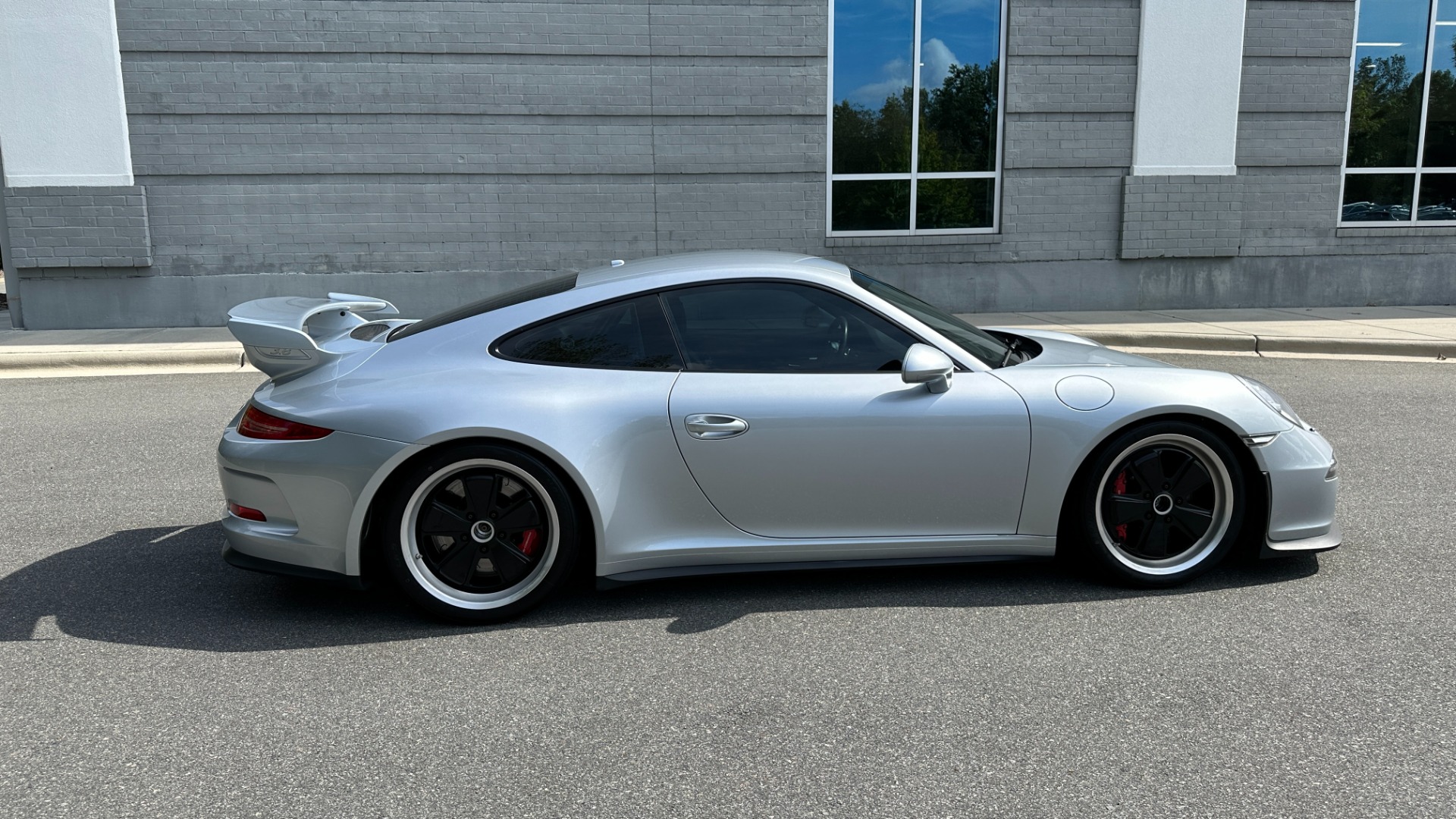 Used 2014 Porsche 911 GT3 / G6 ENGINE BY PORSCHE / BINDER OF SERVICE RECORDS / PAINT PROTECTION F for sale $114,000 at Formula Imports in Charlotte NC 28227 6