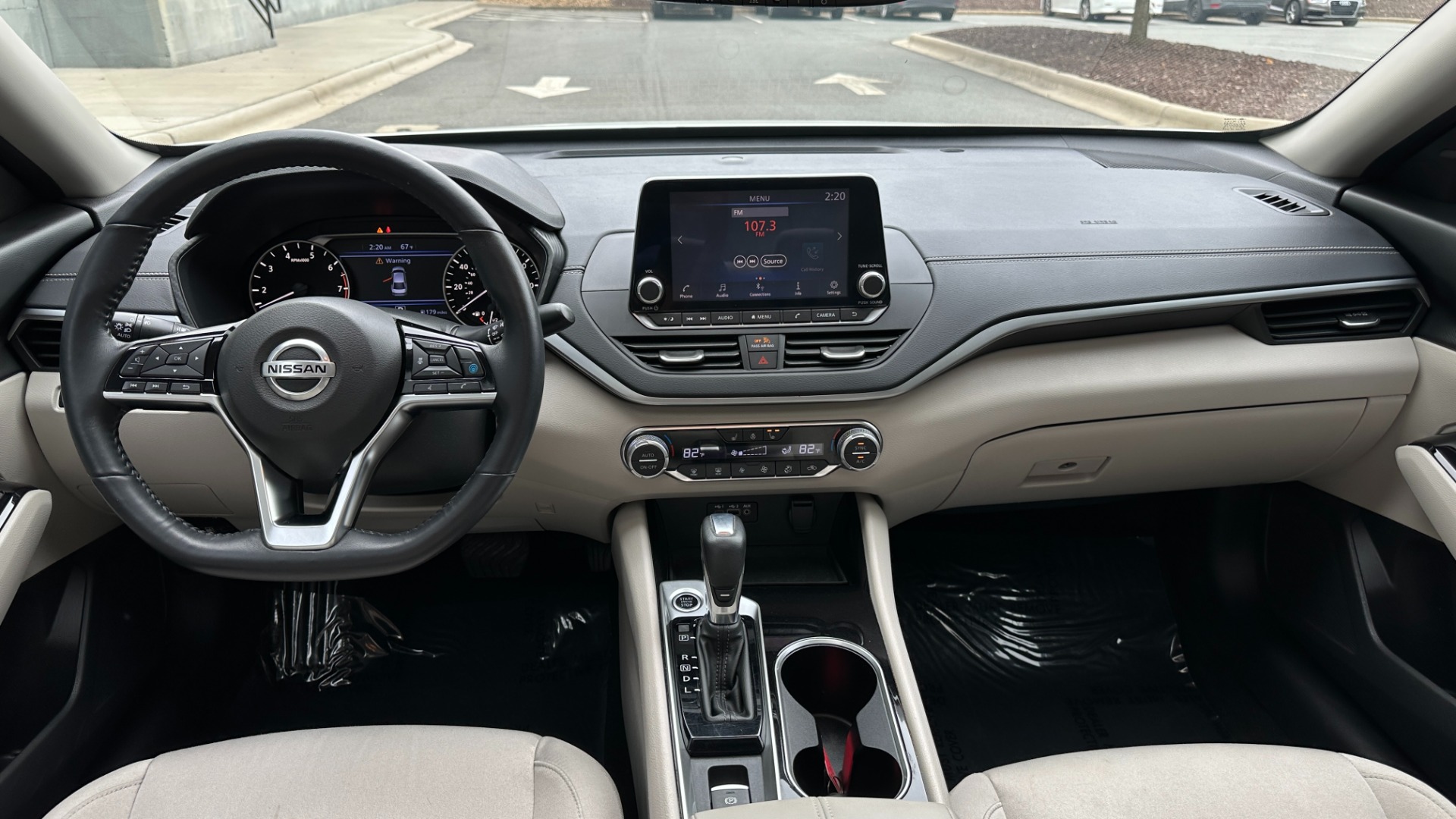 Used 2020 Nissan Altima 2.5 SV / SUNROOF / BACKUP CAMERA / BLINDSPOT / CLOTH for sale $17,999 at Formula Imports in Charlotte NC 28227 28