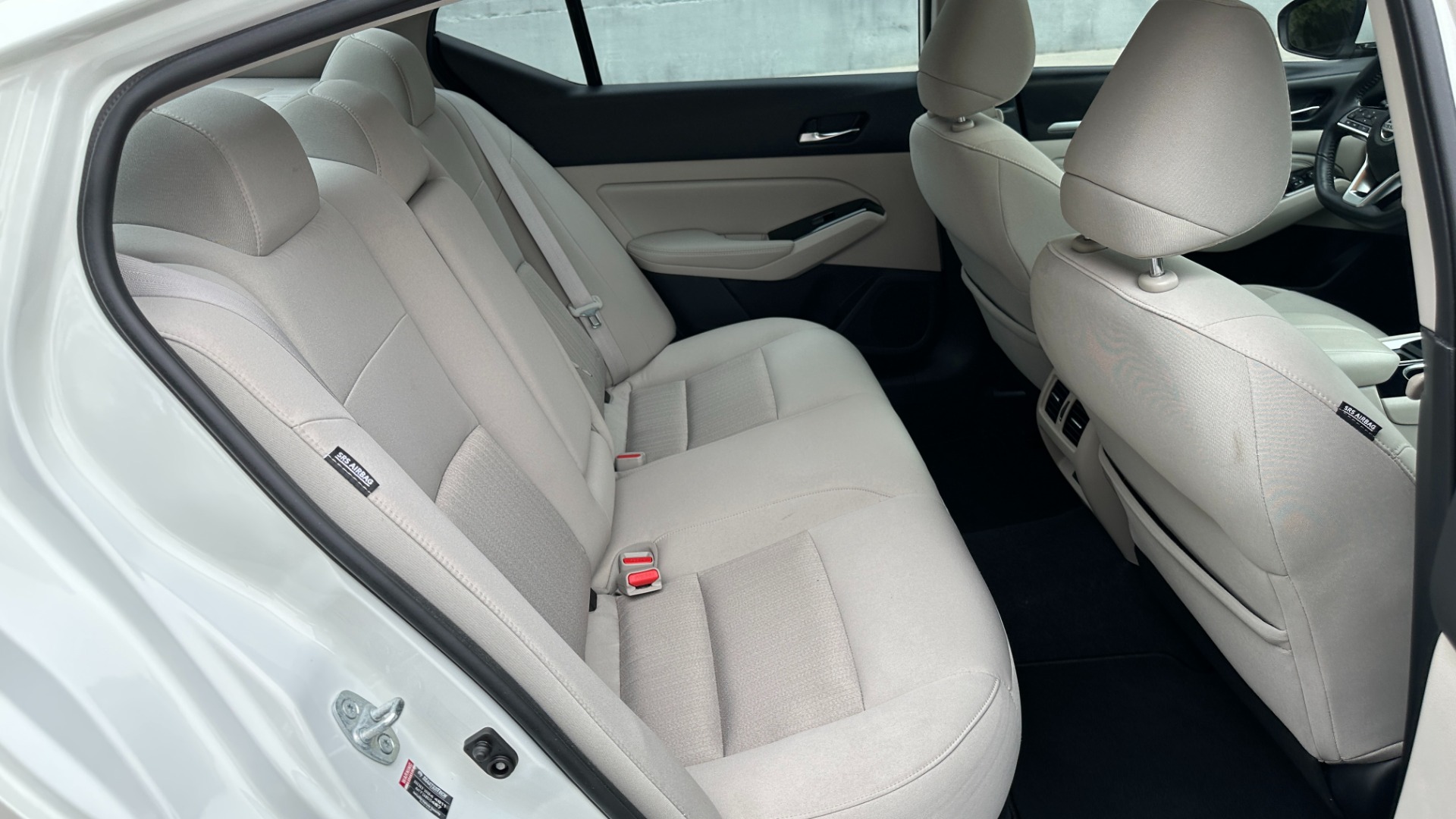 Used 2020 Nissan Altima 2.5 SV / SUNROOF / BACKUP CAMERA / BLINDSPOT / CLOTH for sale $17,999 at Formula Imports in Charlotte NC 28227 30