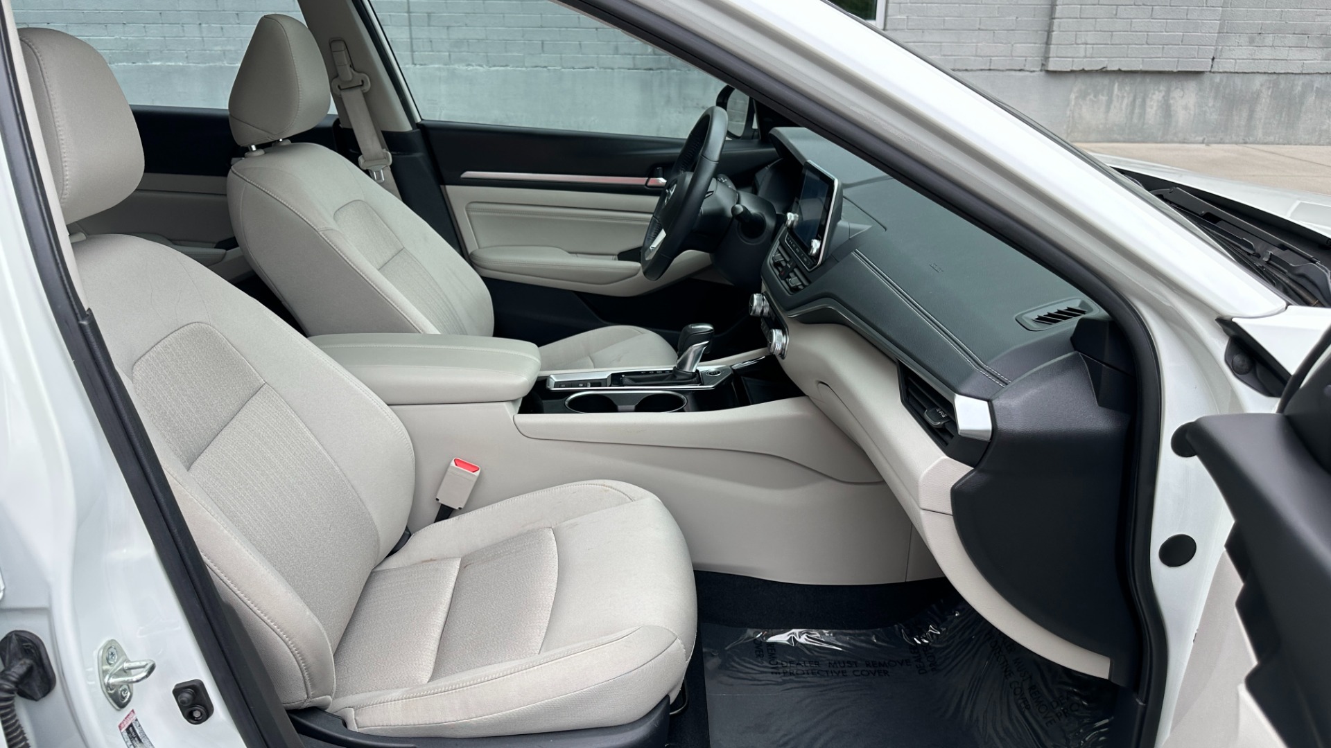 Used 2020 Nissan Altima 2.5 SV / SUNROOF / BACKUP CAMERA / BLINDSPOT / CLOTH for sale Sold at Formula Imports in Charlotte NC 28227 35