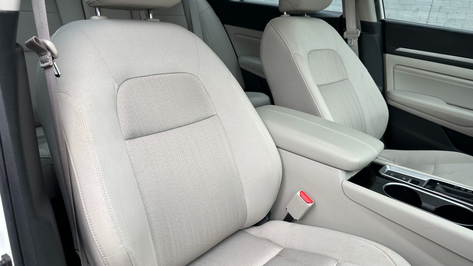 Used 2020 Nissan Altima 2.5 SV / SUNROOF / BACKUP CAMERA / BLINDSPOT / CLOTH for sale $17,999 at Formula Imports in Charlotte NC 28227 36