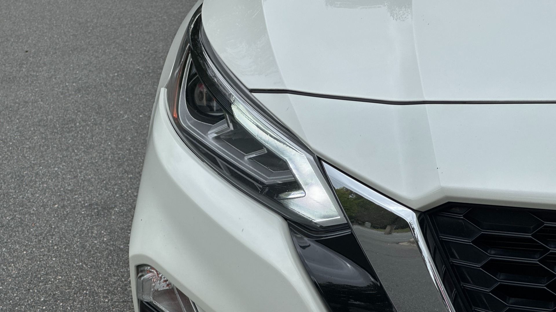 Used 2020 Nissan Altima 2.5 SV / SUNROOF / BACKUP CAMERA / BLINDSPOT / CLOTH for sale $17,999 at Formula Imports in Charlotte NC 28227 43