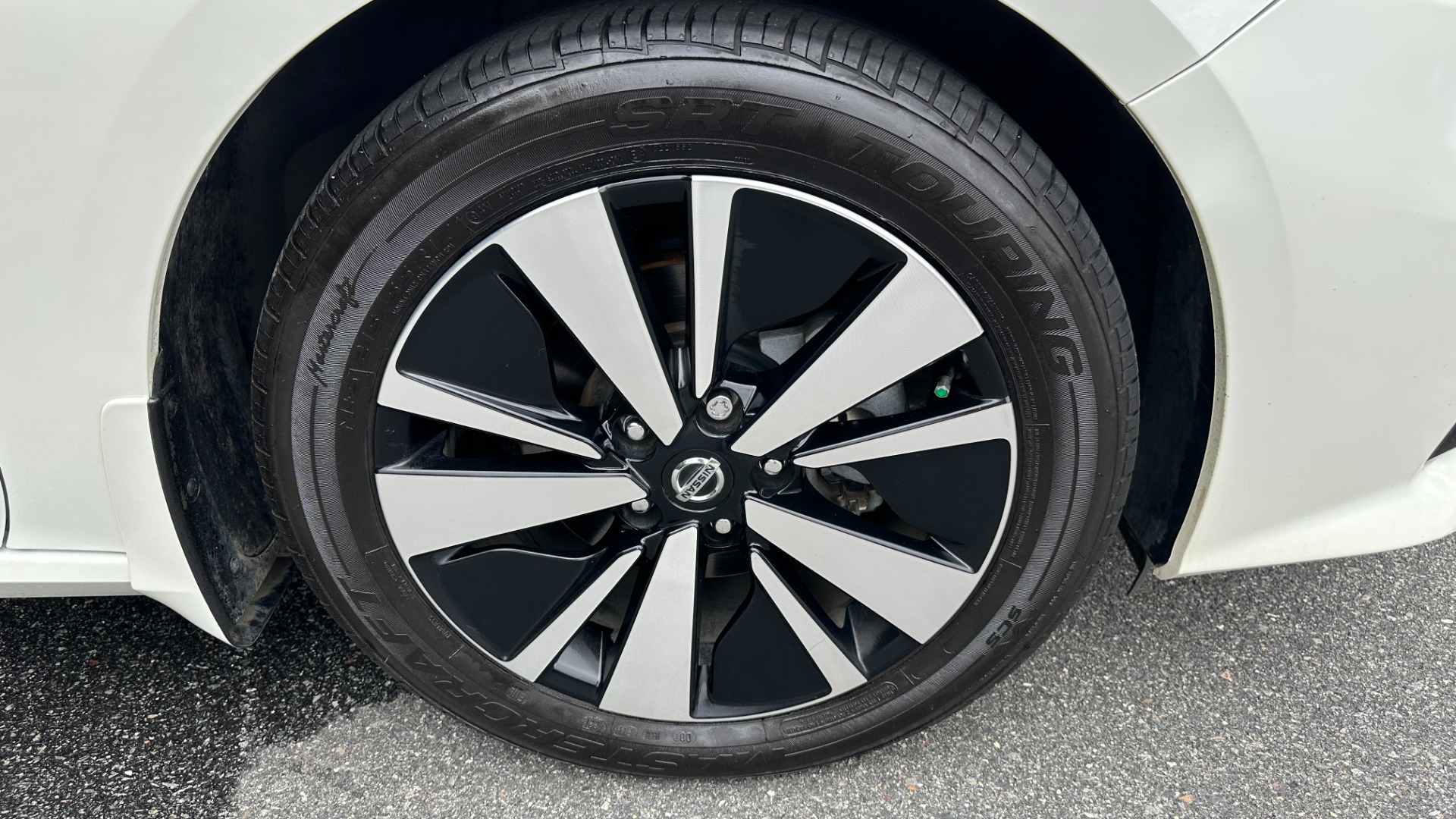 Used 2020 Nissan Altima 2.5 SV / SUNROOF / BACKUP CAMERA / BLINDSPOT / CLOTH for sale $17,999 at Formula Imports in Charlotte NC 28227 47