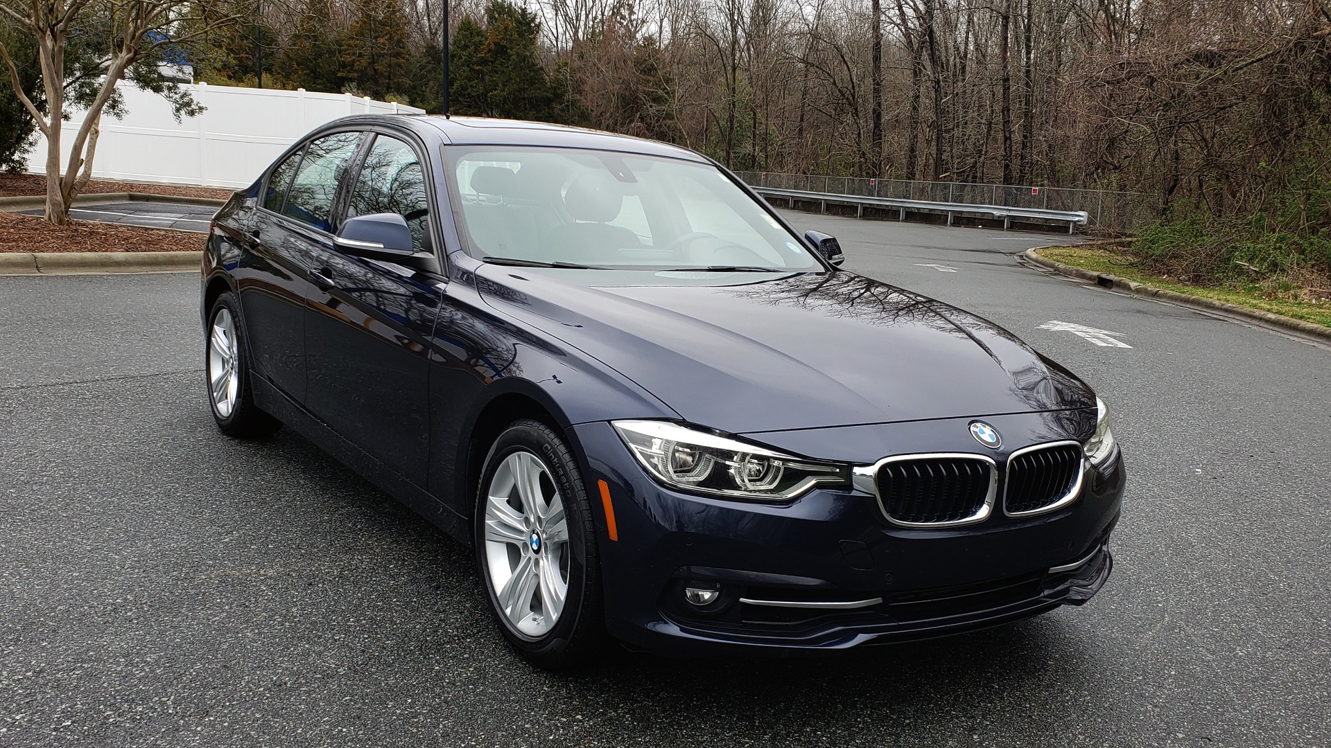 Used 2016 BMW 3 SERIES 328I PREMIUM PKG / DRVR ASST / SUNROOF / PARK ASST for sale Sold at Formula Imports in Charlotte NC 28227 4