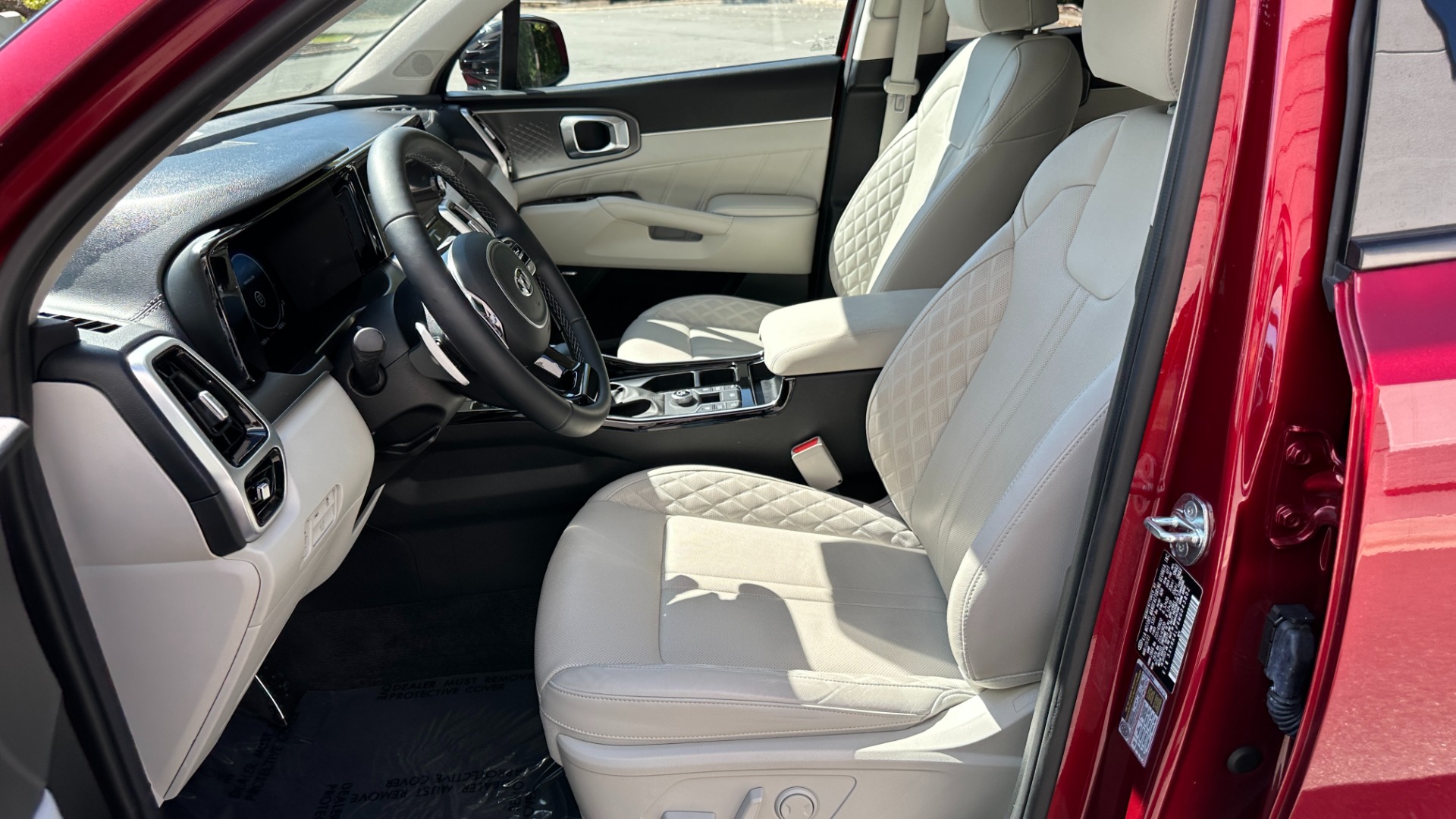 Used 2021 Kia Sorento SX PRESTIGE / LOADED / 3 ROW / LEATHER / PANORAMIC ROOF for sale $33,900 at Formula Imports in Charlotte NC 28227 12