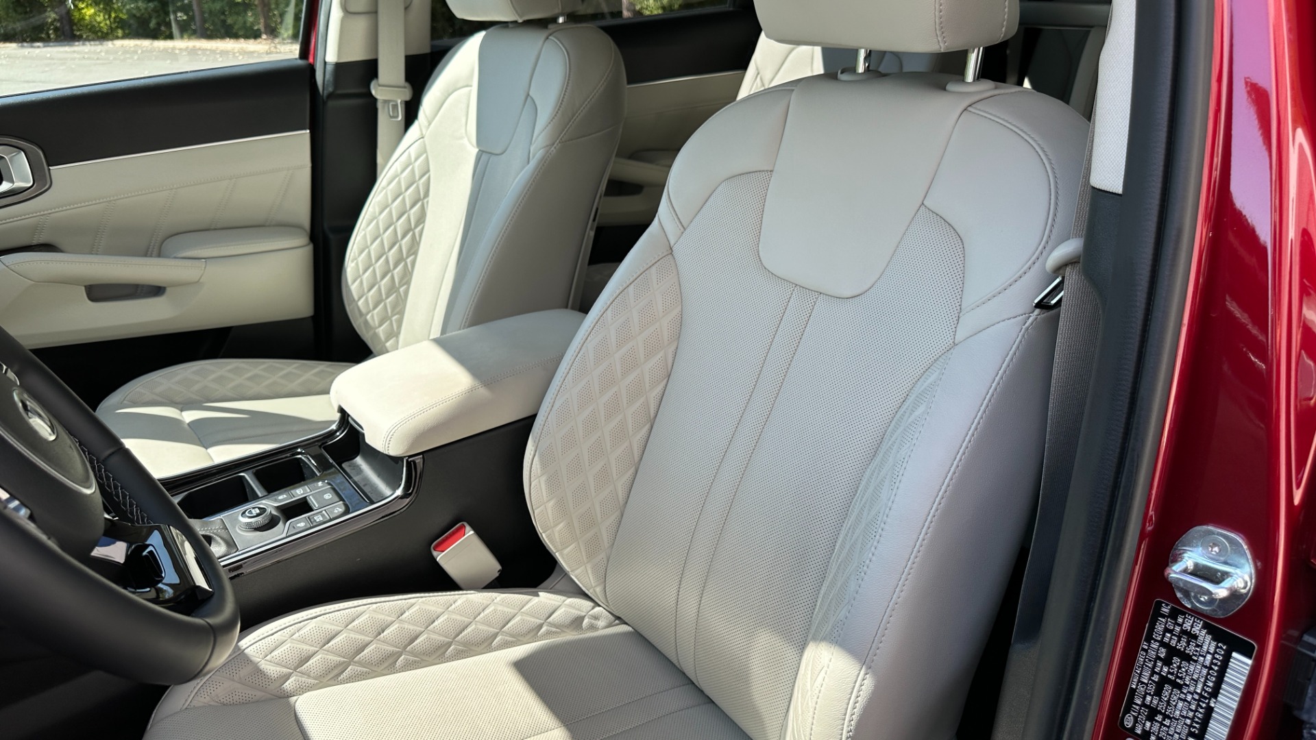 Used 2021 Kia Sorento SX PRESTIGE / LOADED / 3 ROW / LEATHER / PANORAMIC ROOF for sale $33,900 at Formula Imports in Charlotte NC 28227 13