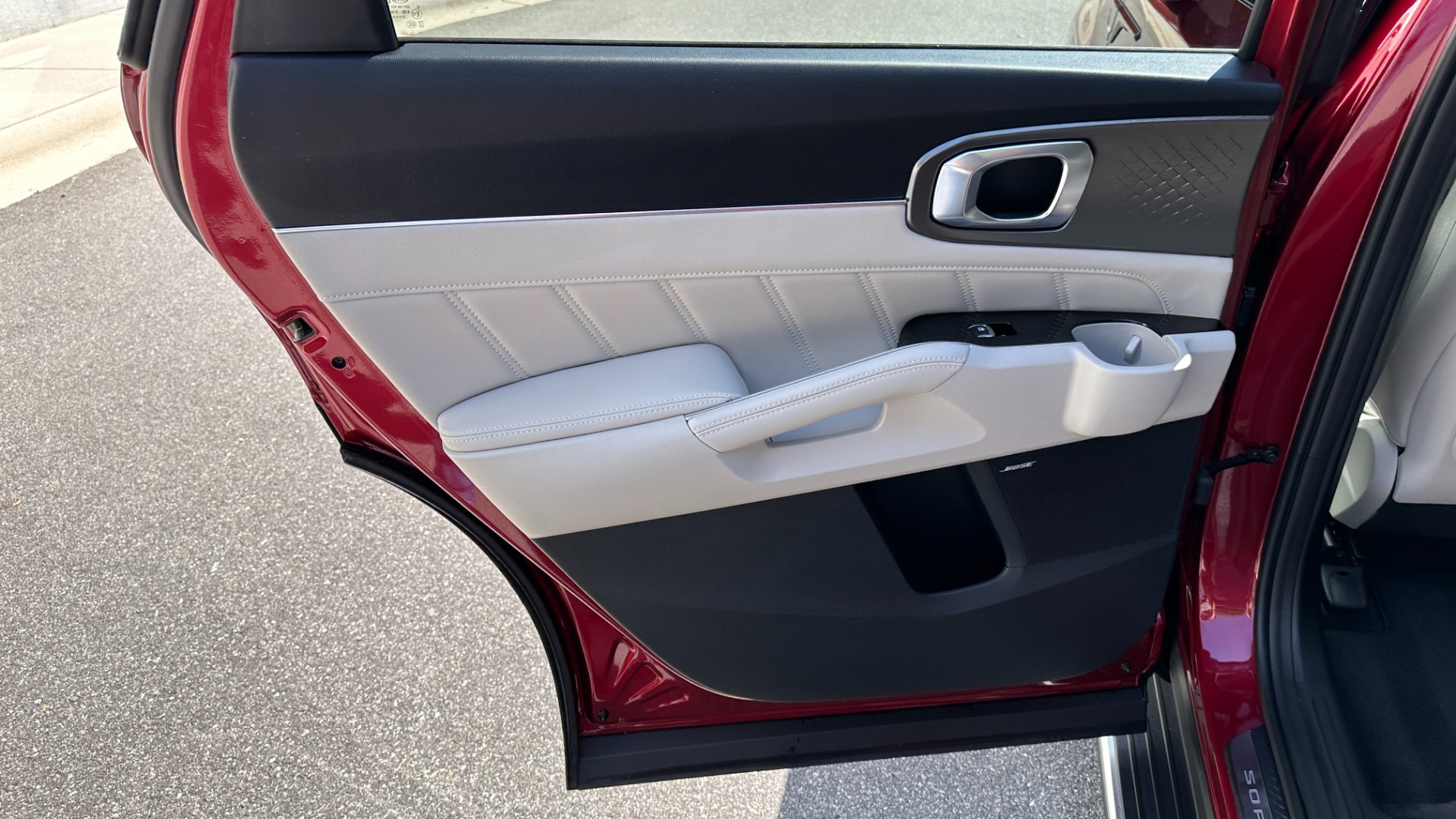 Used 2021 Kia Sorento SX PRESTIGE / LOADED / 3 ROW / LEATHER / PANORAMIC ROOF for sale $33,900 at Formula Imports in Charlotte NC 28227 23