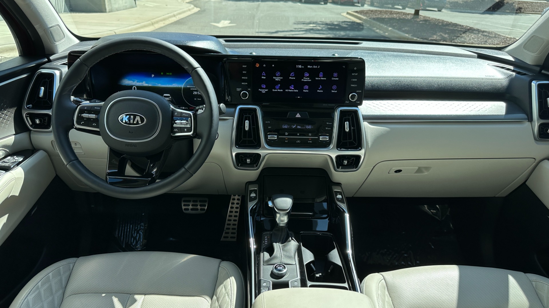 Used 2021 Kia Sorento SX PRESTIGE / LOADED / 3 ROW / LEATHER / PANORAMIC ROOF for sale $33,900 at Formula Imports in Charlotte NC 28227 32