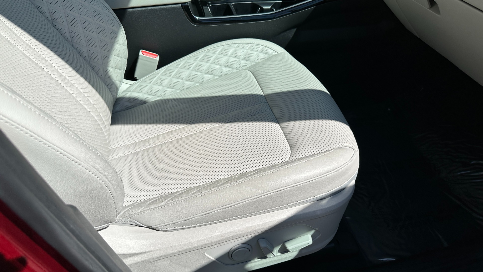 Used 2021 Kia Sorento SX PRESTIGE / LOADED / 3 ROW / LEATHER / PANORAMIC ROOF for sale $33,900 at Formula Imports in Charlotte NC 28227 42