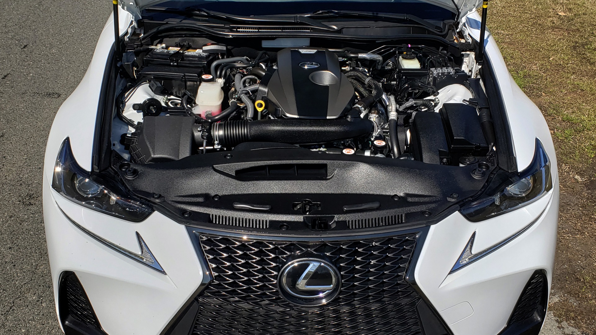 Used 2017 Lexus IS 200T F-SPORT / SUNROOF / REARVIEW / VENT SEATS for sale Sold at Formula Imports in Charlotte NC 28227 13