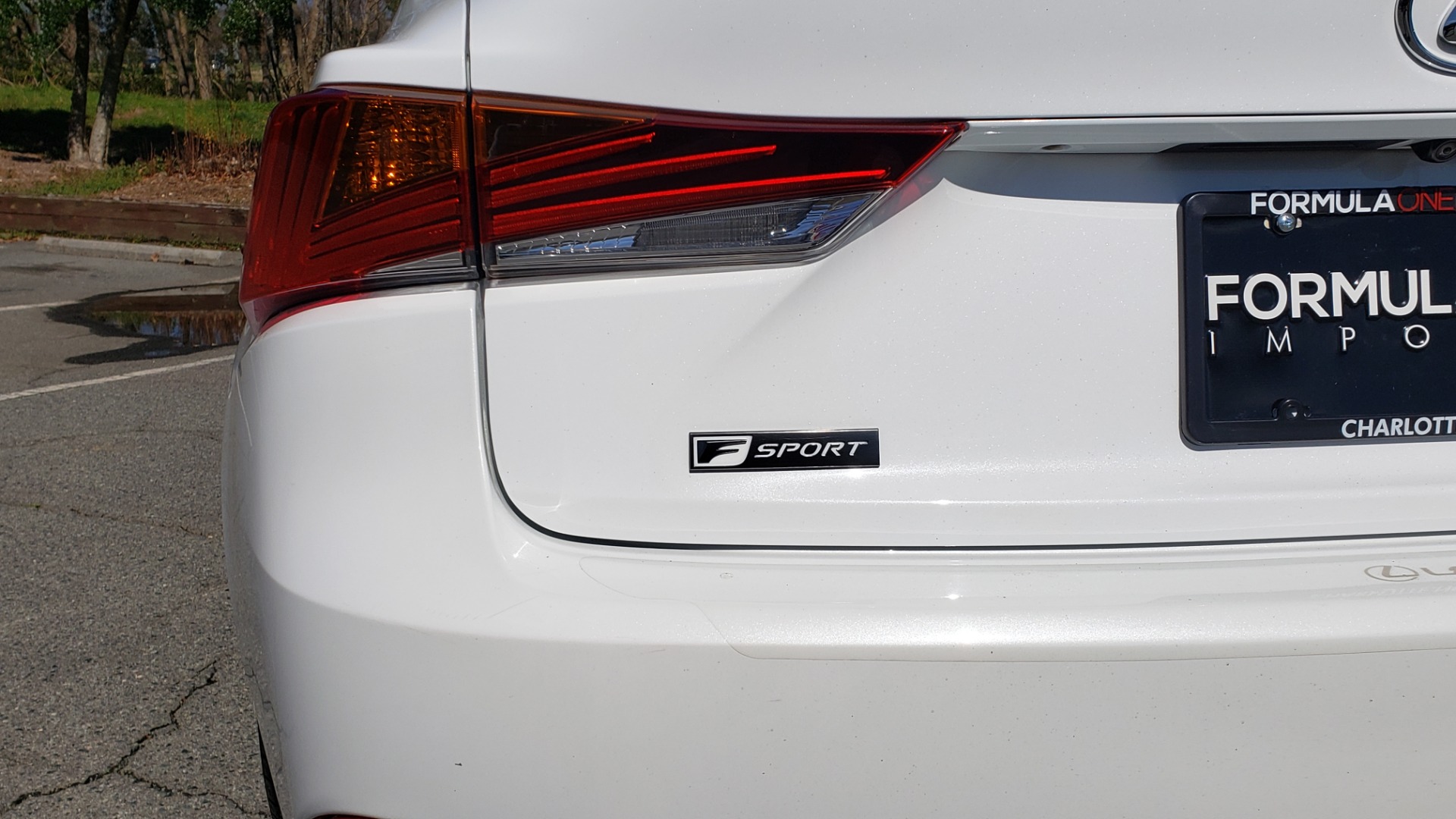 Used 2017 Lexus IS 200T F-SPORT / SUNROOF / REARVIEW / VENT SEATS for sale Sold at Formula Imports in Charlotte NC 28227 24