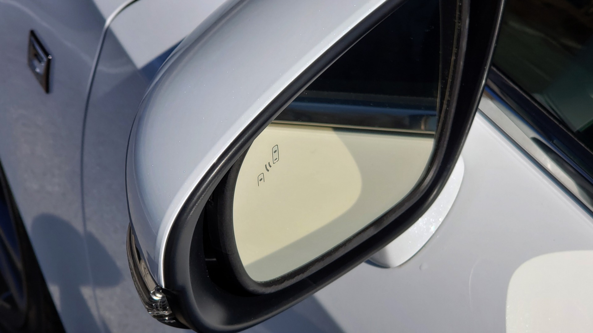 Used 2017 Lexus IS 200T F-SPORT / SUNROOF / REARVIEW / VENT SEATS for sale Sold at Formula Imports in Charlotte NC 28227 27