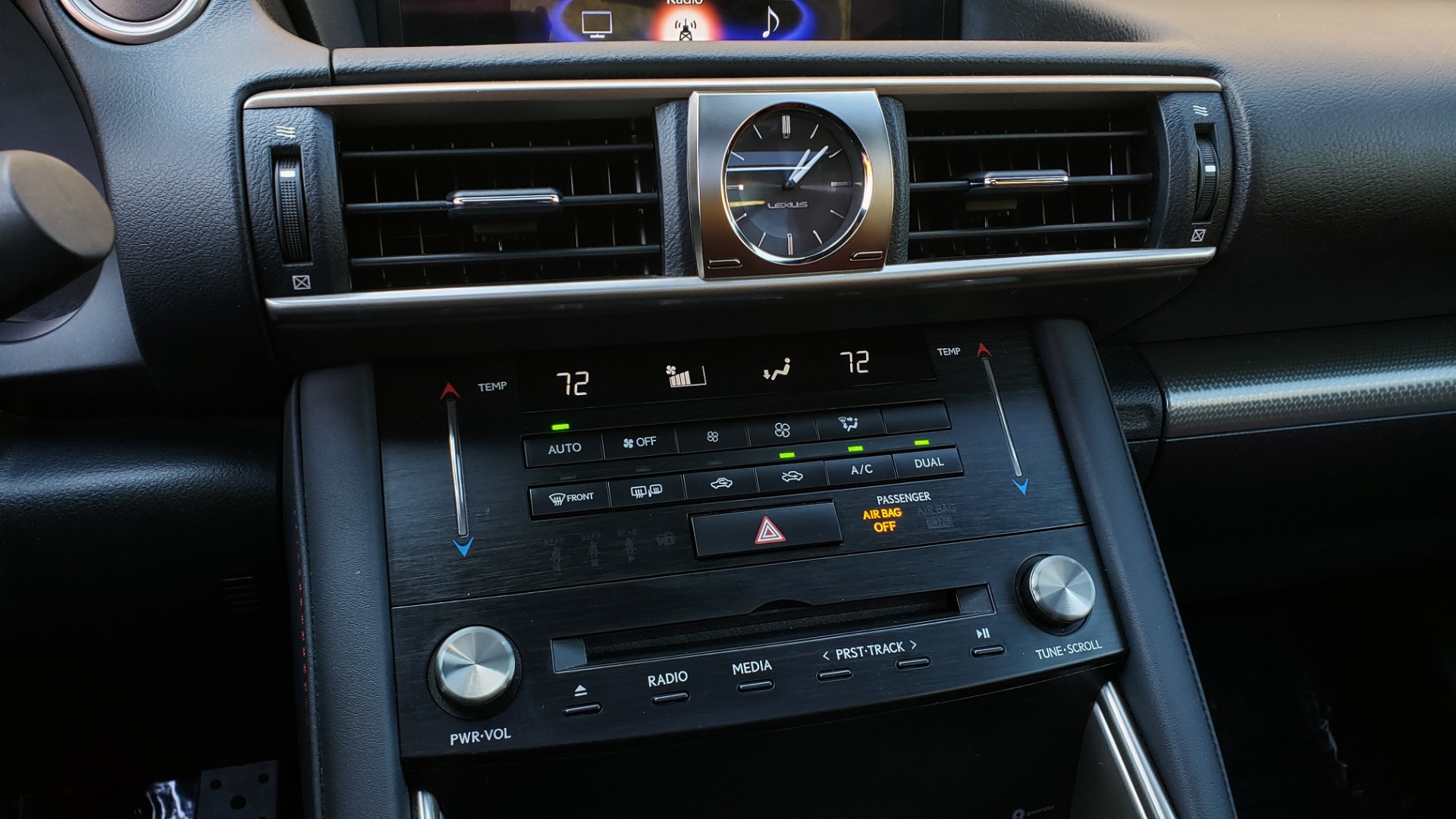 Used 2017 Lexus IS 200T F-SPORT / SUNROOF / REARVIEW / VENT SEATS for sale Sold at Formula Imports in Charlotte NC 28227 43