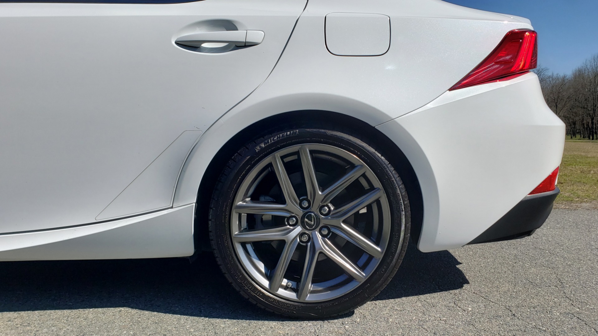 Used 2017 Lexus IS 200T F-SPORT / SUNROOF / REARVIEW / VENT SEATS for sale Sold at Formula Imports in Charlotte NC 28227 74