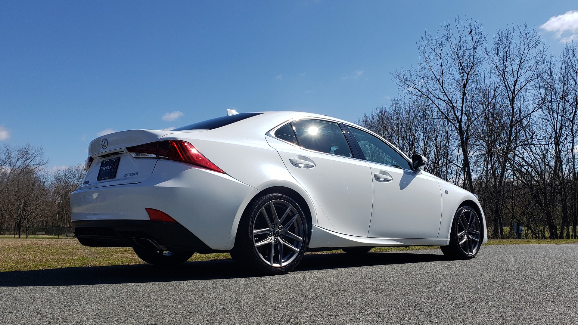 Used 2017 Lexus IS 200T F-SPORT / SUNROOF / REARVIEW / VENT SEATS for sale Sold at Formula Imports in Charlotte NC 28227 8
