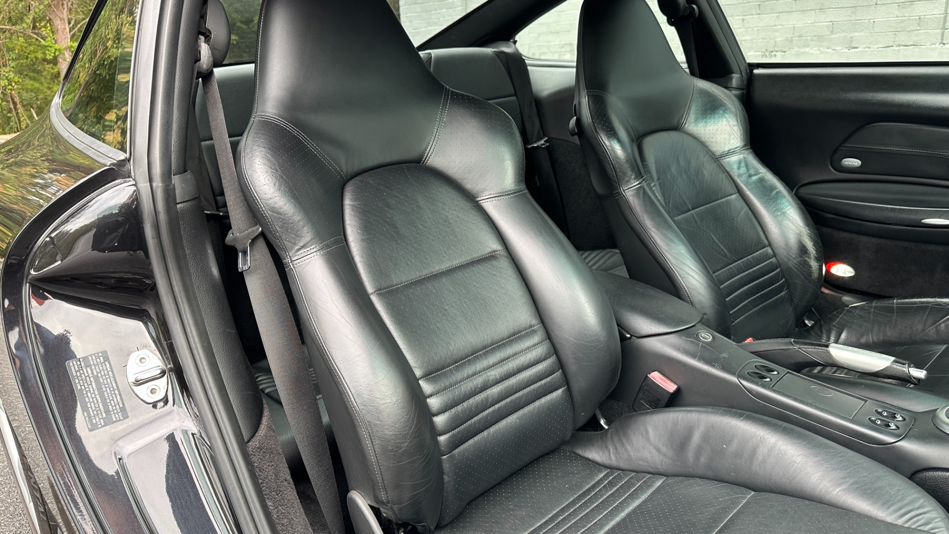 Used 2003 Porsche 911 Carrera 6 SPEED / LEATHER SPORT SEATS / SPORT EXHAUST / RIGID CHASSIS TUNING for sale $34,000 at Formula Imports in Charlotte NC 28227 29