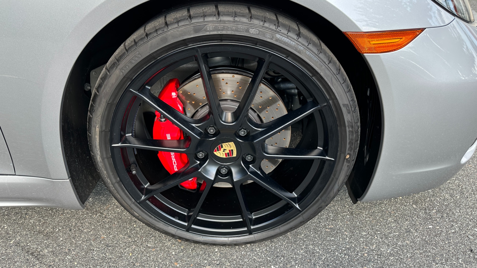 Used 2023 Porsche 718 Cayman GTS 4.0 / 6 SPEED / SPORT SEATS / SPORT DESIGN / CARBON FIBER for sale Sold at Formula Imports in Charlotte NC 28227 36