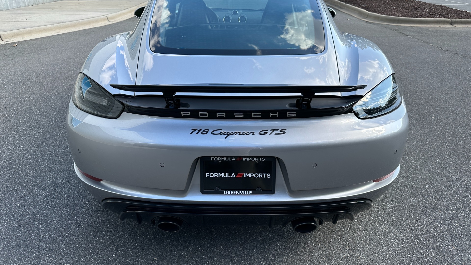 Used 2023 Porsche 718 Cayman GTS 4.0 / 6 SPEED / SPORT SEATS / SPORT DESIGN / CARBON FIBER for sale Sold at Formula Imports in Charlotte NC 28227 8