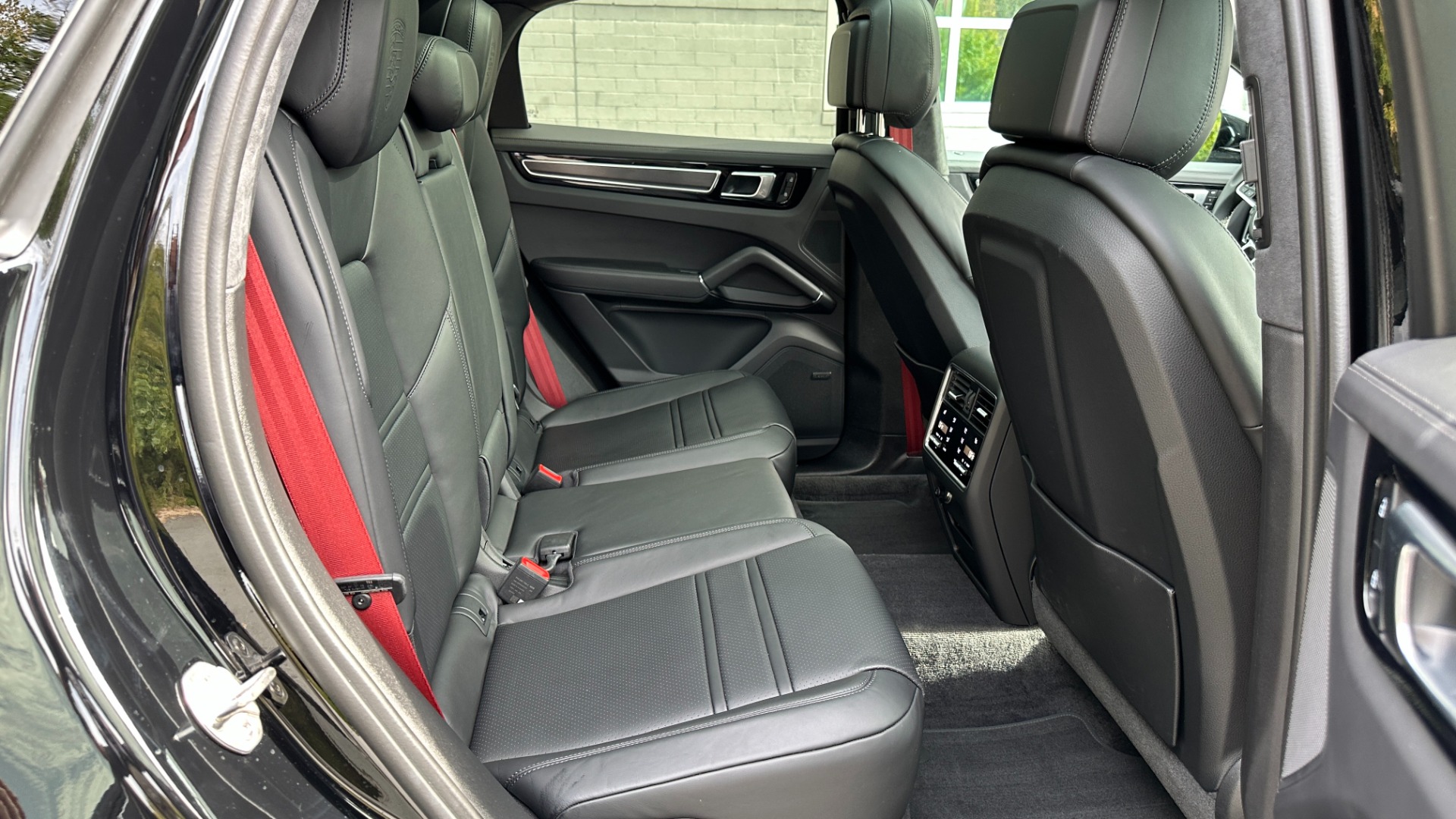 Used 2023 Porsche Cayenne GTS / PREMIUM PLUS / MASSAGE / ASSISTANCE PACKAGE for sale $129,495 at Formula Imports in Charlotte NC 28227 31