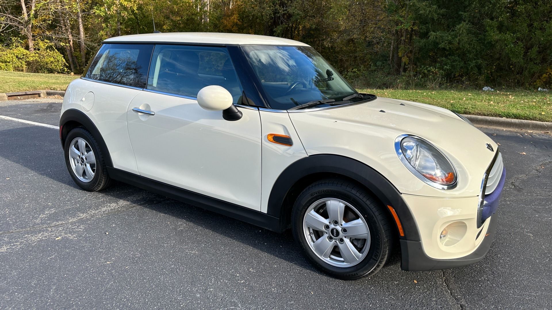 Used 2015 MINI Cooper Hardtop for sale $12,995 at Formula Imports in Charlotte NC 28227 2