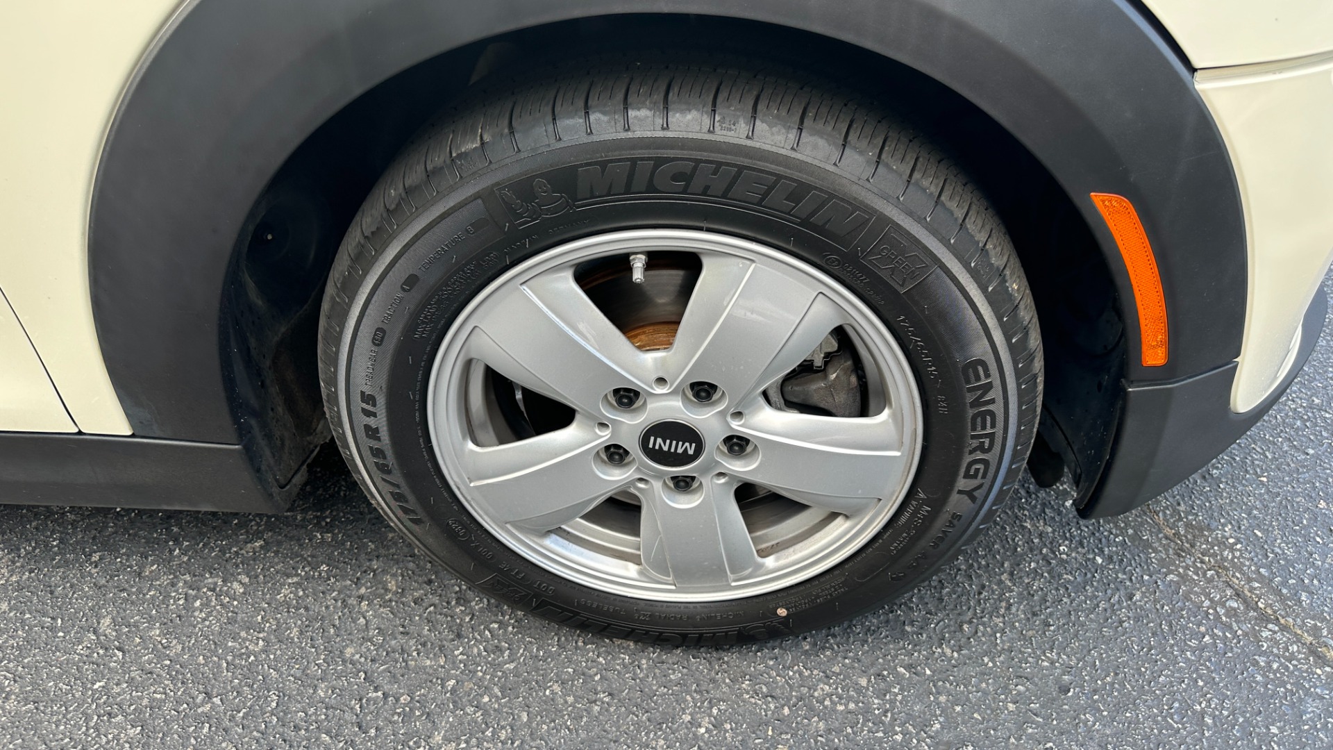 Used 2015 MINI Cooper Hardtop Cooper for sale Sold at Formula Imports in Charlotte NC 28227 37