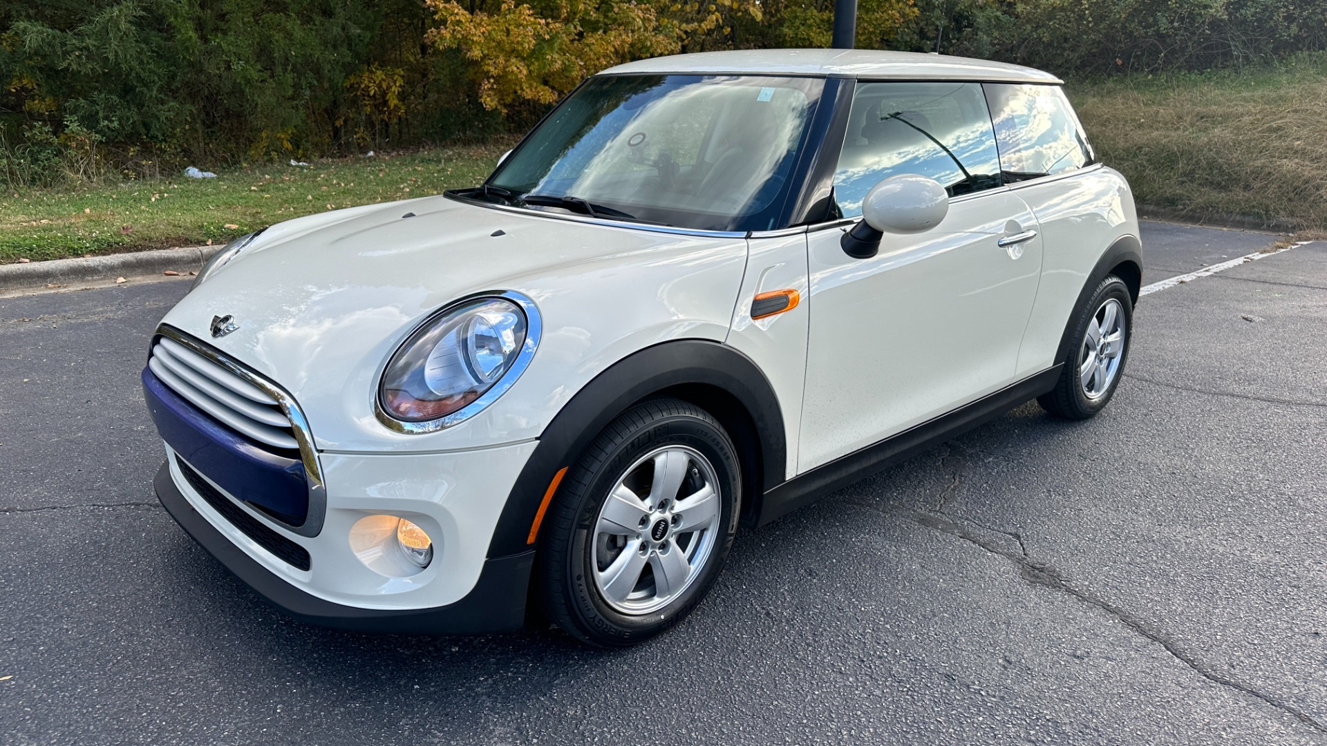 Used 2015 MINI Cooper Hardtop Cooper for sale Sold at Formula Imports in Charlotte NC 28227 5