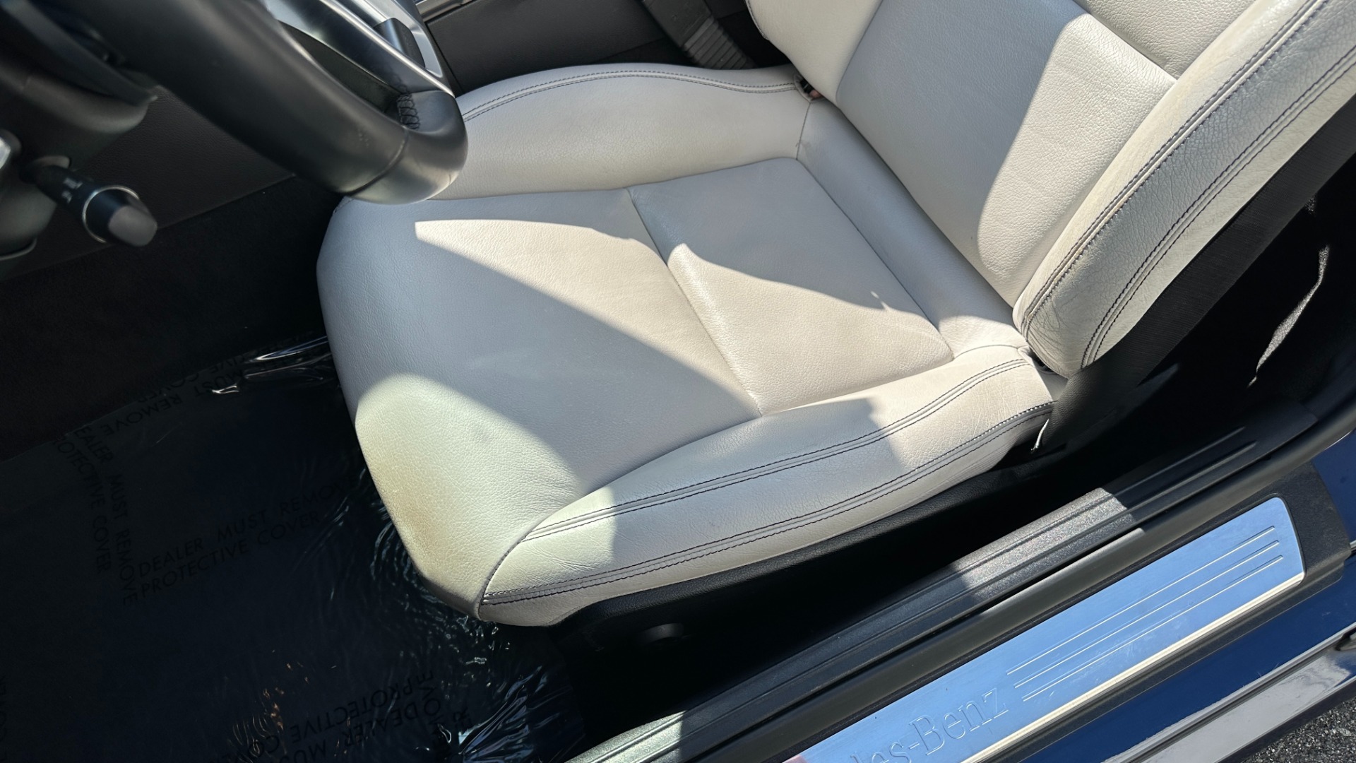 Used 2015 Mercedes-Benz SLK-Class SLK 250 / SPORT / PREMIUM / MAGIC SKY GLASS ROOF / DASH CLOCK for sale $23,495 at Formula Imports in Charlotte NC 28227 15