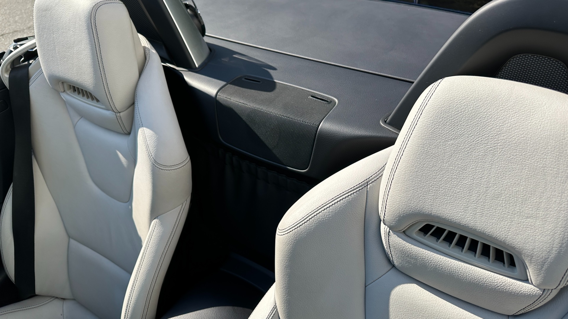 Used 2015 Mercedes-Benz SLK-Class SLK 250 / SPORT / PREMIUM / MAGIC SKY GLASS ROOF / DASH CLOCK for sale $23,495 at Formula Imports in Charlotte NC 28227 23
