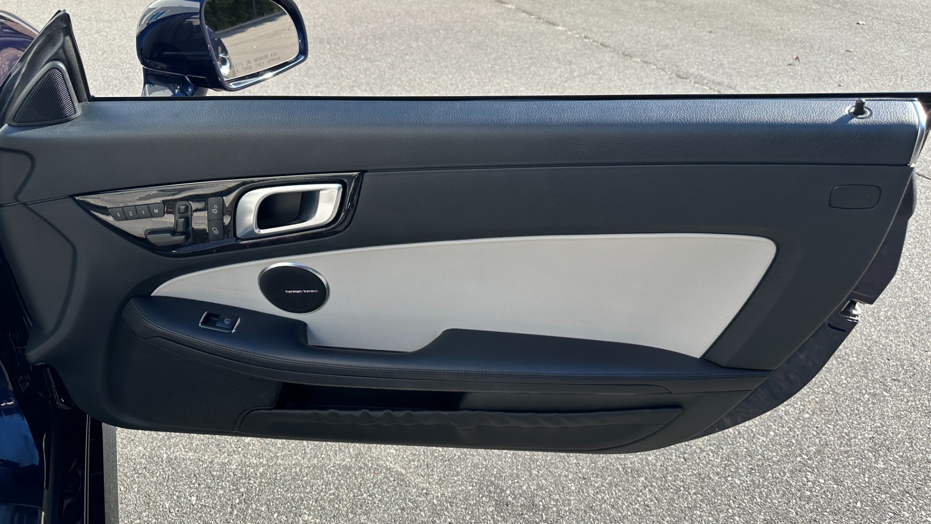 Used 2015 Mercedes-Benz SLK-Class SLK 250 / SPORT / PREMIUM / MAGIC SKY GLASS ROOF / DASH CLOCK for sale $23,495 at Formula Imports in Charlotte NC 28227 26