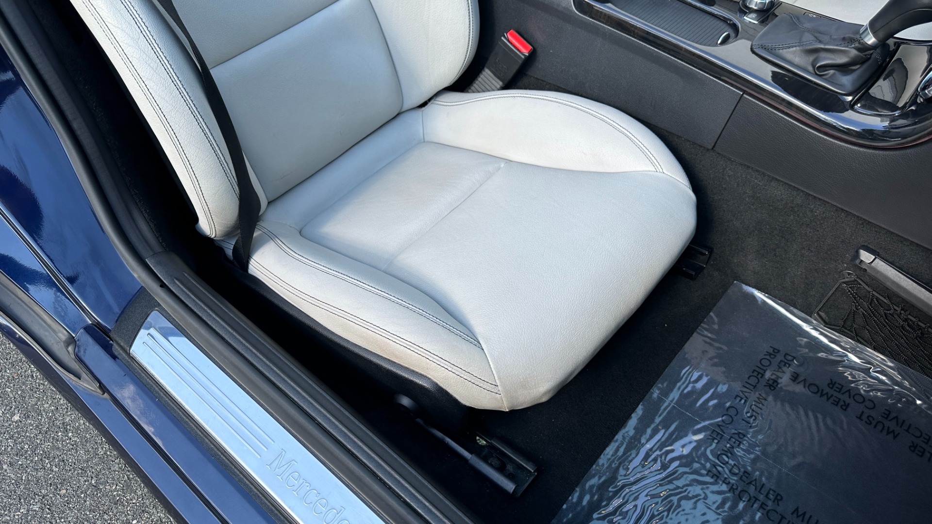 Used 2015 Mercedes-Benz SLK-Class SLK 250 / SPORT / PREMIUM / MAGIC SKY GLASS ROOF / DASH CLOCK for sale $23,495 at Formula Imports in Charlotte NC 28227 30