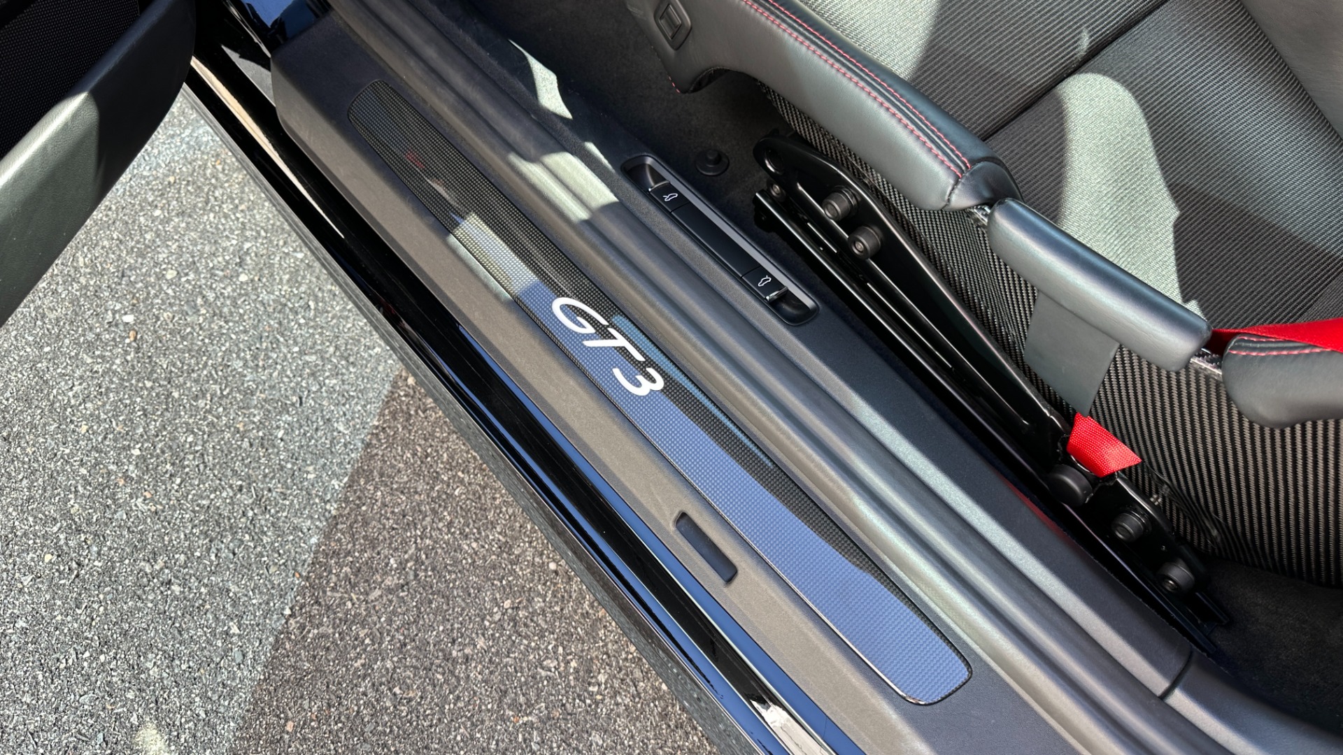 Used 2019 Porsche 911 GT3 TOURING COUPE / 6 SPEED / CARBON BUCKETS / FULL PAINT PROTECTION for sale $229,990 at Formula Imports in Charlotte NC 28227 14