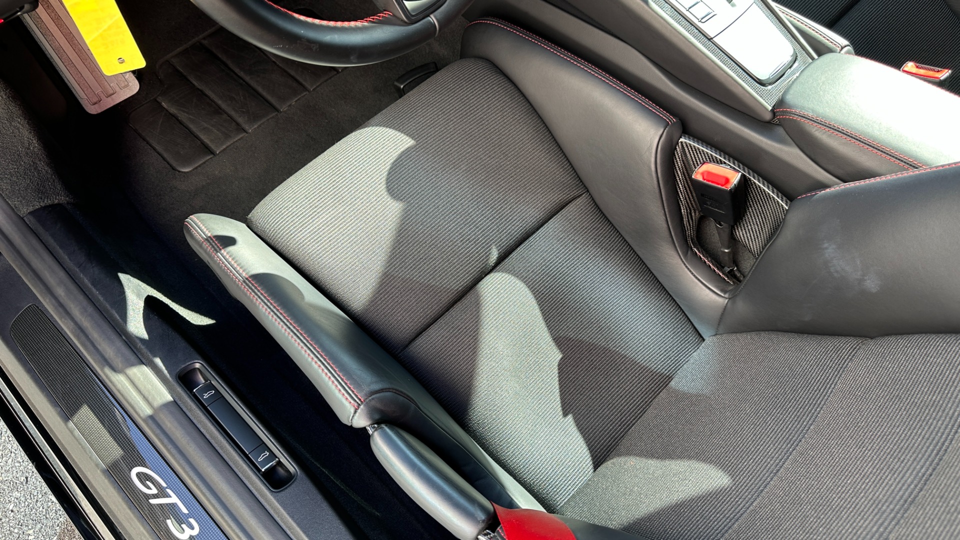 Used 2019 Porsche 911 GT3 TOURING COUPE / 6 SPEED / CARBON BUCKETS / FULL PAINT PROTECTION for sale $229,990 at Formula Imports in Charlotte NC 28227 15