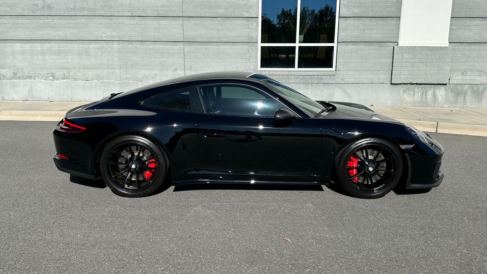 Used 2019 Porsche 911 GT3 TOURING COUPE / 6 SPEED / CARBON BUCKETS / FULL PAINT PROTECTION for sale $229,990 at Formula Imports in Charlotte NC 28227 3