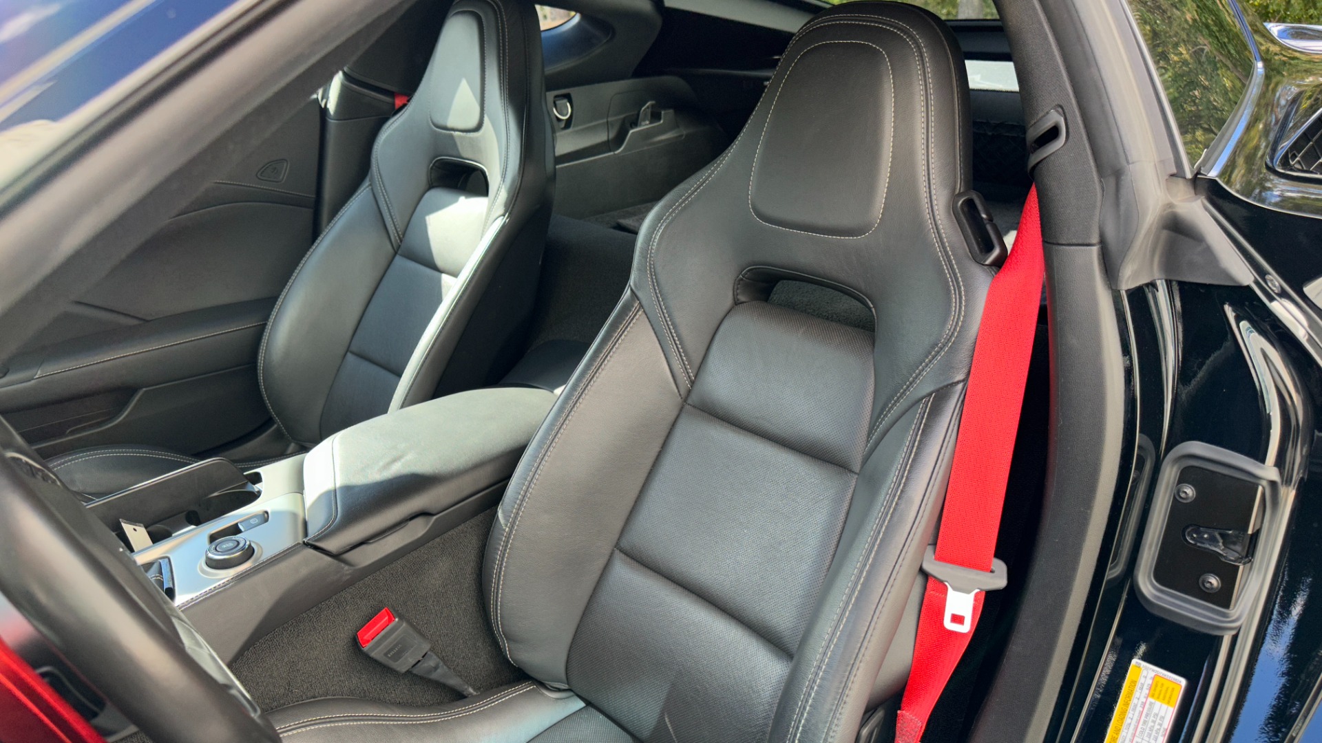 Used 2019 Chevrolet Corvette GRAND SPORT 1LT / CORSA EXHAUST / INTAKE / HERITAGE PKG for sale $49,999 at Formula Imports in Charlotte NC 28227 14