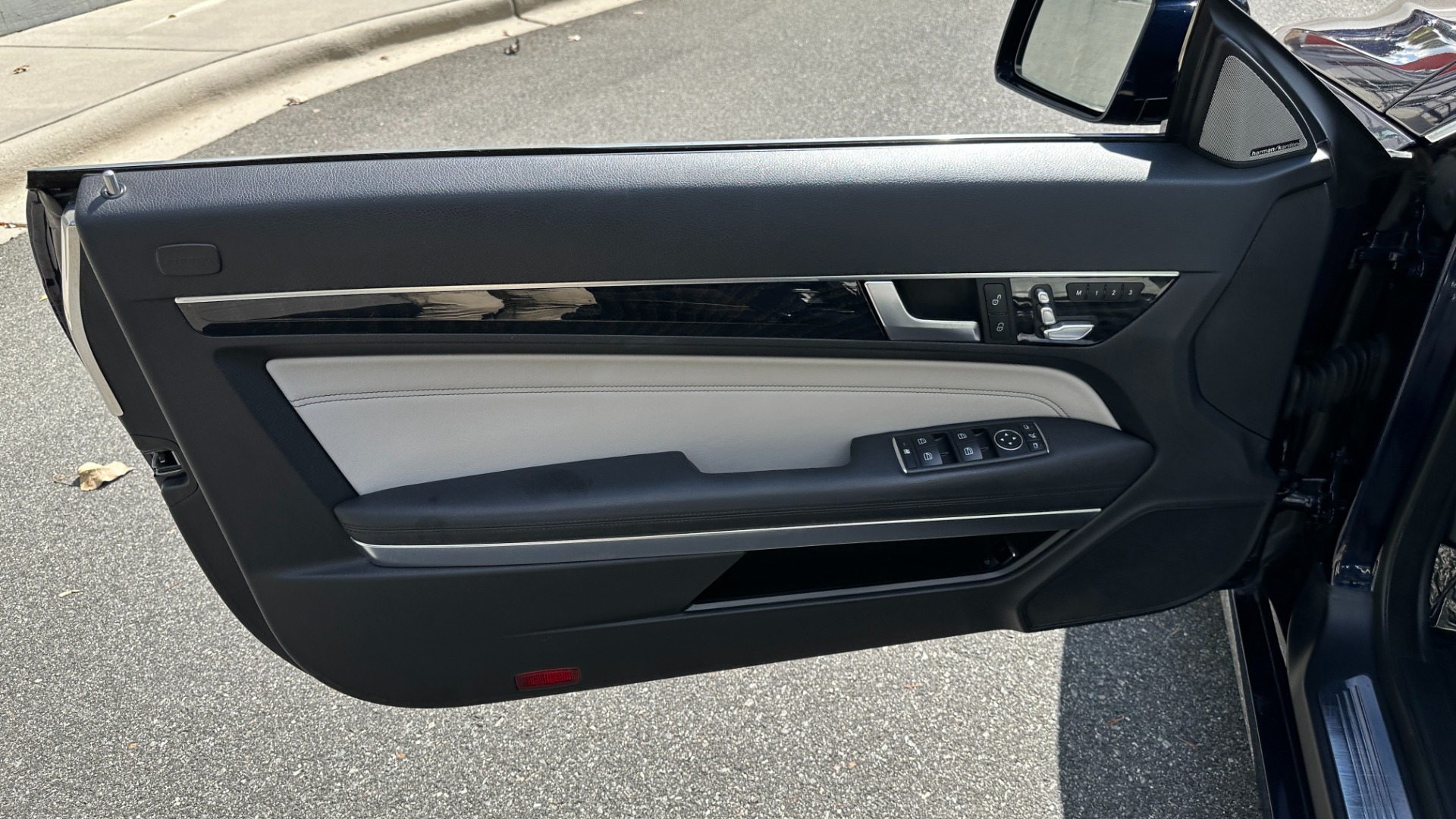 Used 2016 Mercedes-Benz E-Class E 400 // PREM PKG //BLUE TOP for sale $18,999 at Formula Imports in Charlotte NC 28227 17