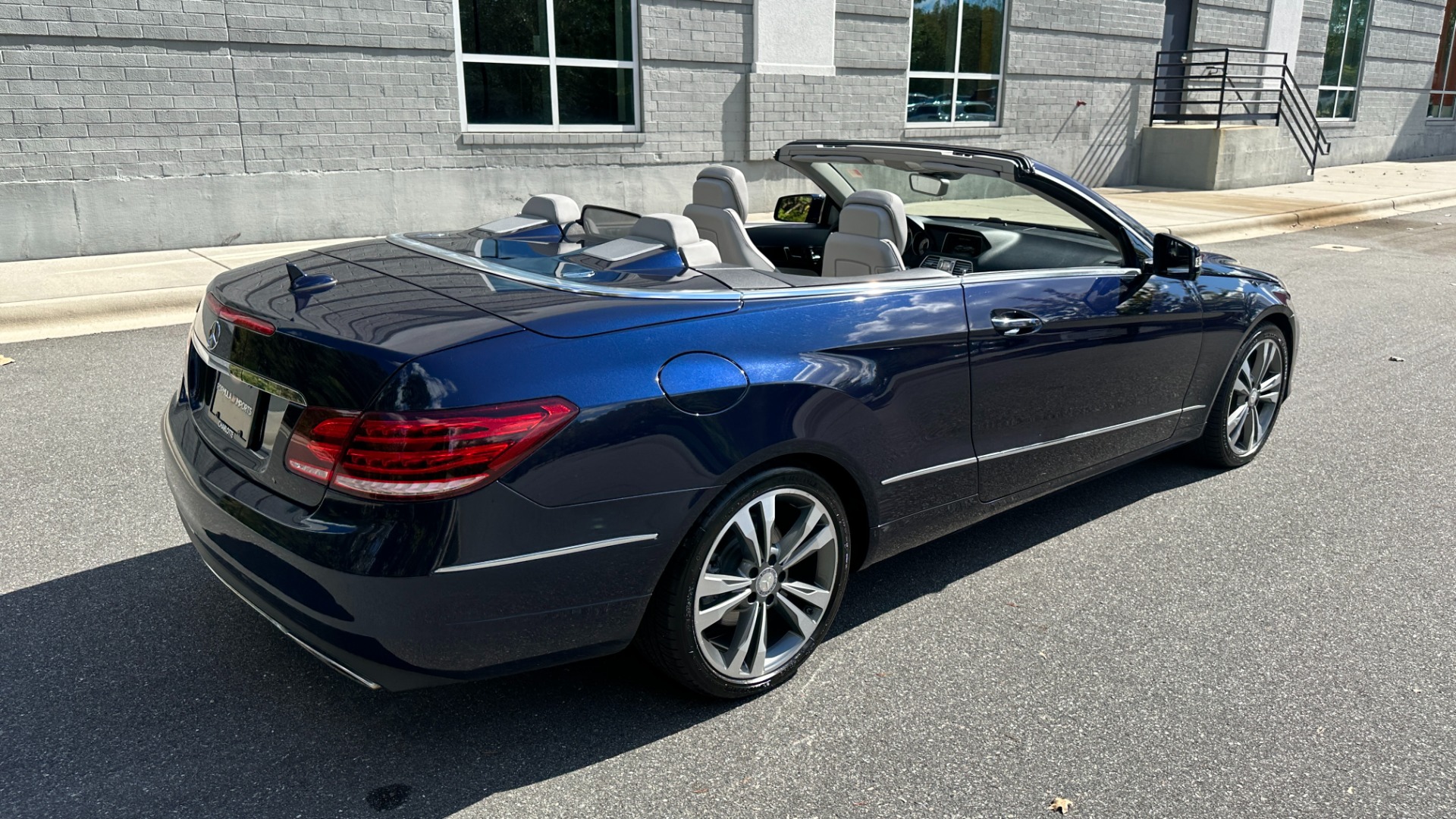 Used 2016 Mercedes-Benz E-Class E 400 // PREM PKG //BLUE TOP for sale $18,999 at Formula Imports in Charlotte NC 28227 5