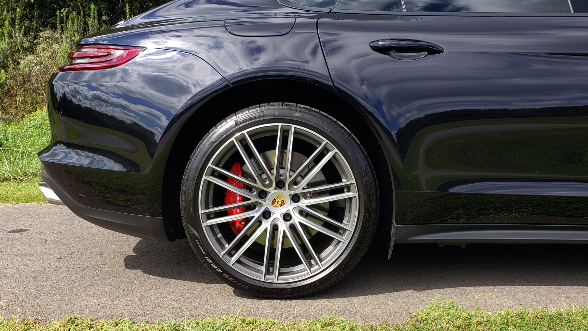 Used 2017 Porsche PANAMERA TURBO AWD / 4.0L V8 / AUTO / NAV / BOSE / REARVIEW / 21IN WHEELS for sale Sold at Formula Imports in Charlotte NC 28227 86
