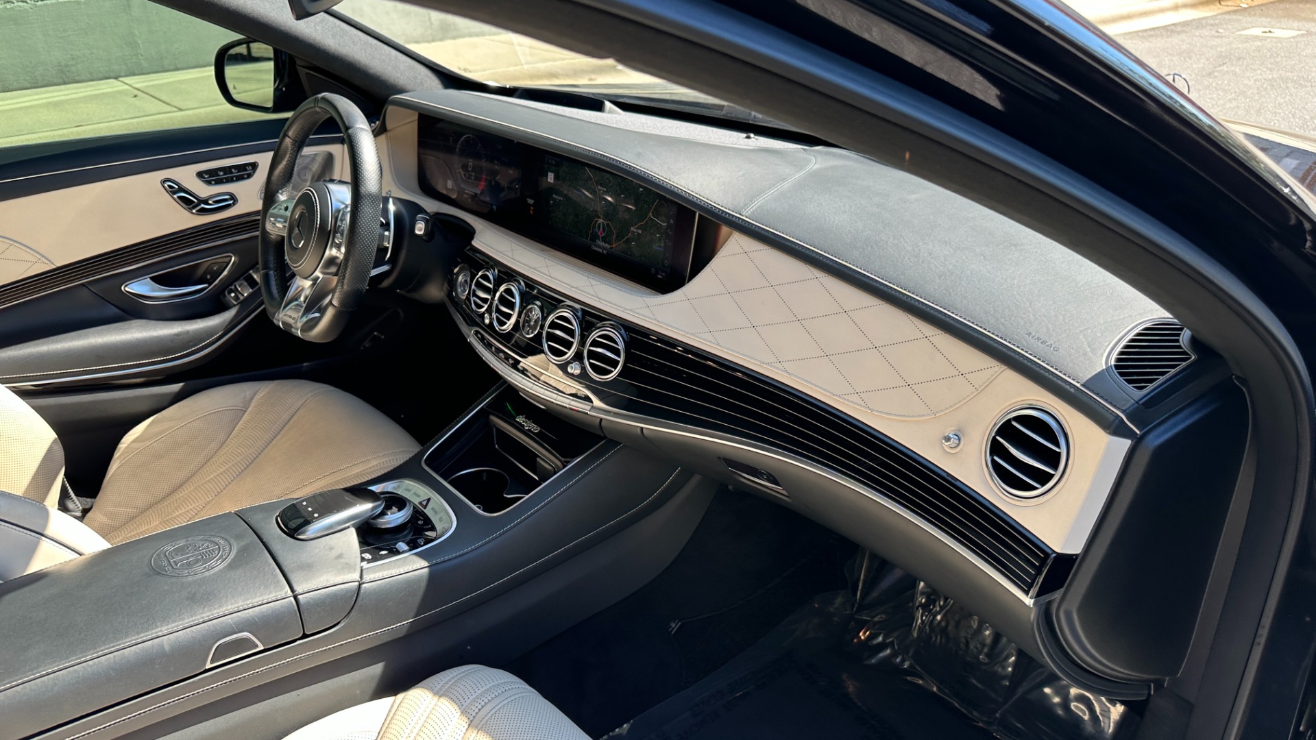 Used 2018 Mercedes-Benz S-Class AMG S 63 / EXCLUSIVE TRIM / DRIVER ASSIST / WARMTH AND COMFORT for sale $61,995 at Formula Imports in Charlotte NC 28227 11