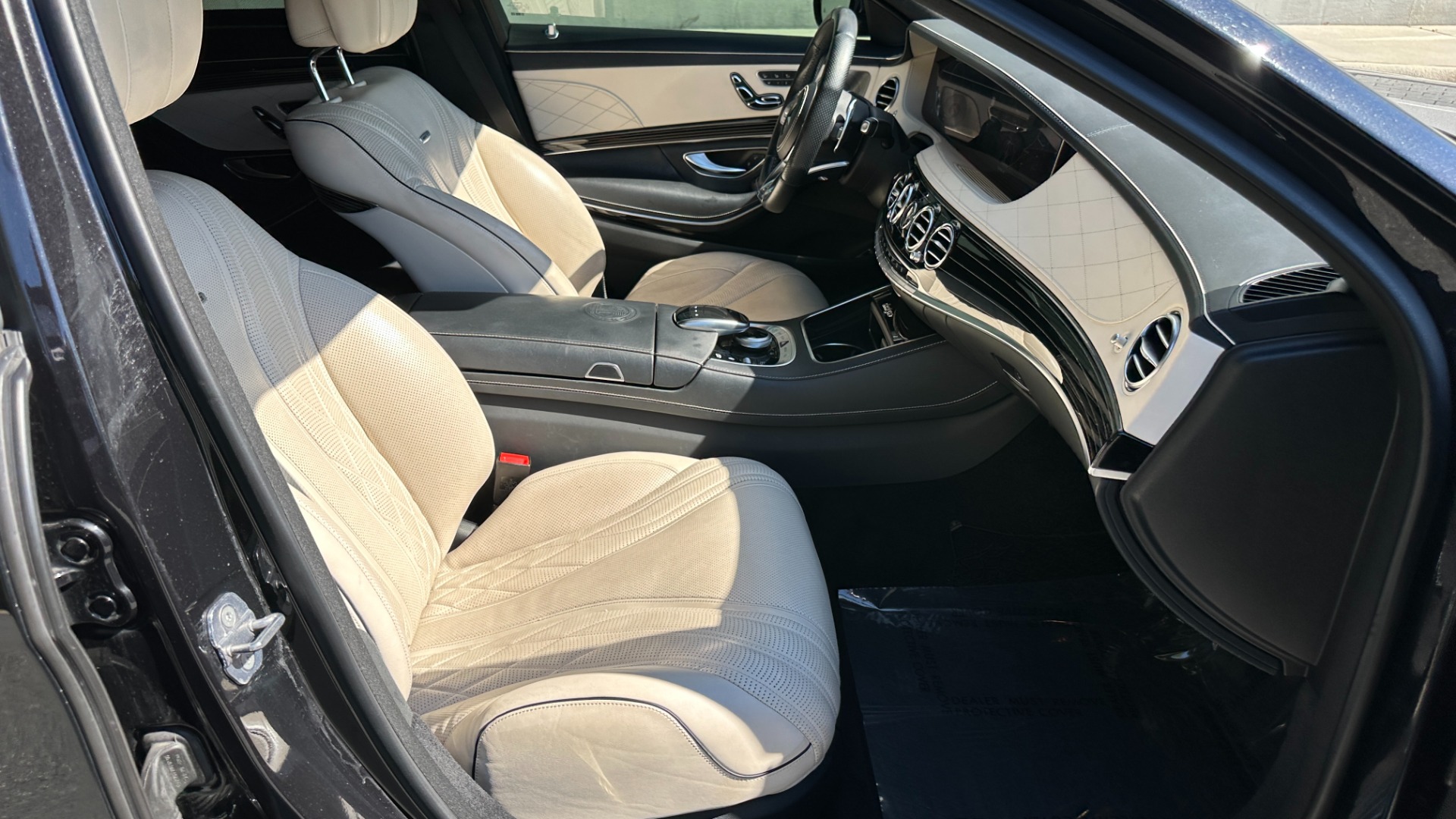 Used 2018 Mercedes-Benz S-Class AMG S 63 / EXCLUSIVE TRIM / DRIVER ASSIST / WARMTH AND COMFORT for sale $61,995 at Formula Imports in Charlotte NC 28227 12