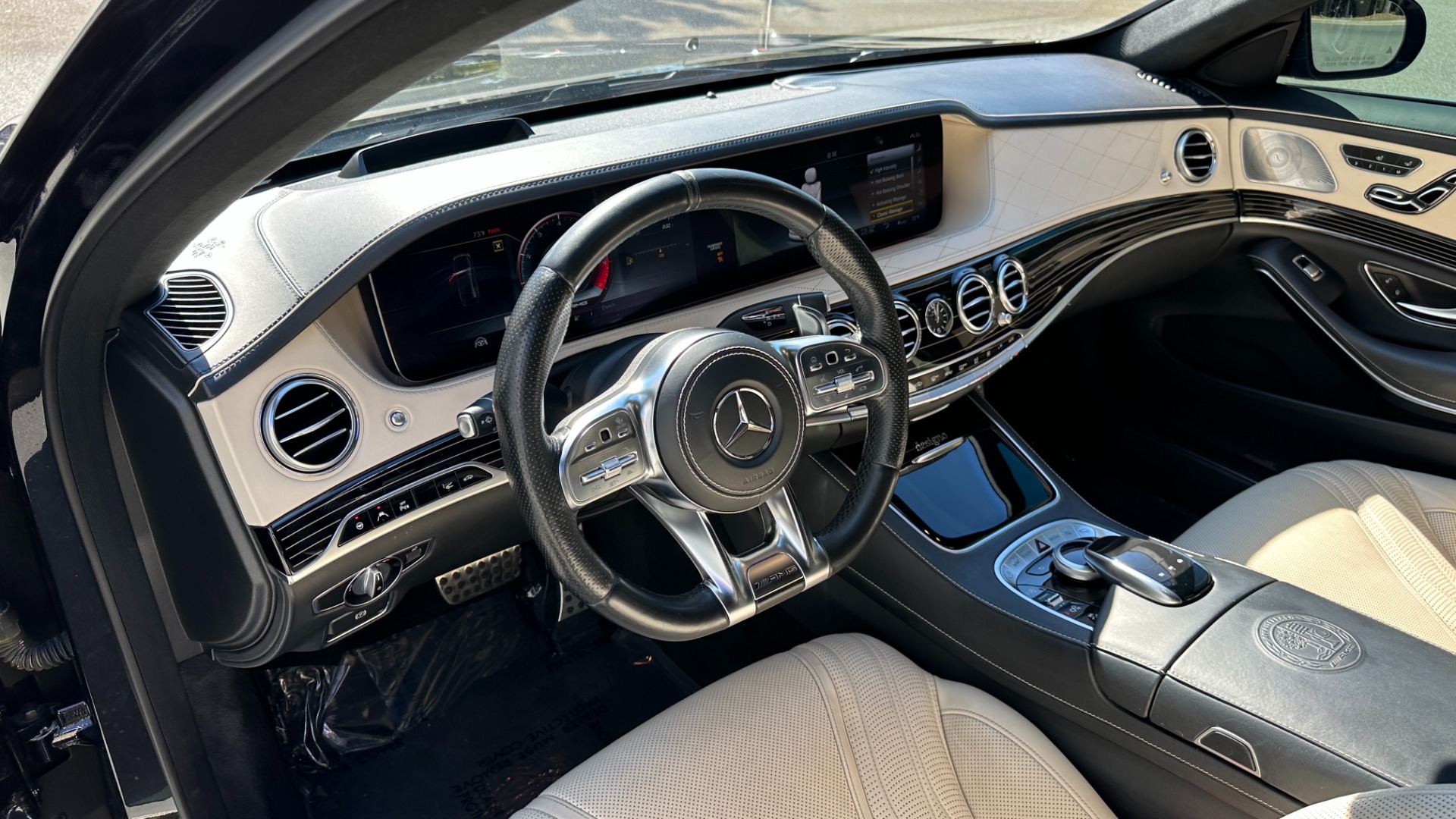 Used 2018 Mercedes-Benz S-Class AMG S 63 / EXCLUSIVE TRIM / DRIVER ASSIST / WARMTH AND COMFORT for sale $61,995 at Formula Imports in Charlotte NC 28227 17