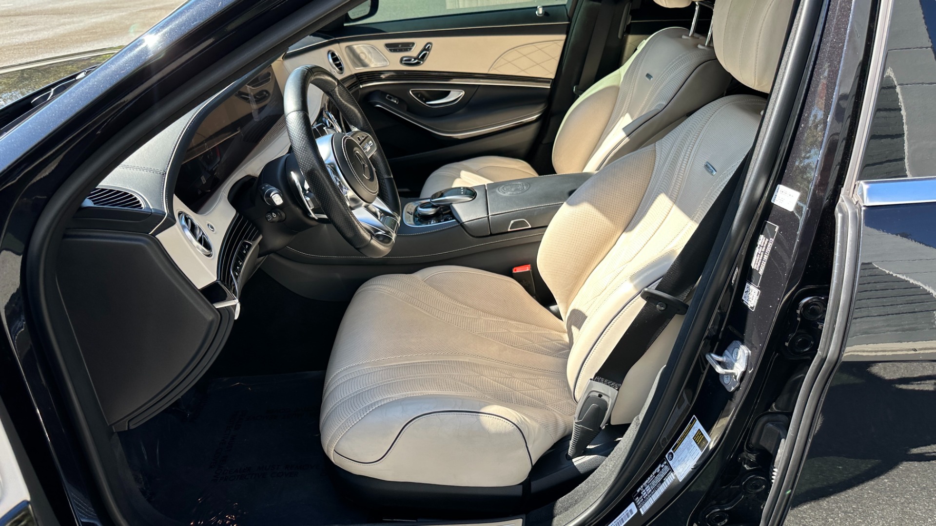 Used 2018 Mercedes-Benz S-Class AMG S 63 / EXCLUSIVE TRIM / DRIVER ASSIST / WARMTH AND COMFORT for sale $61,995 at Formula Imports in Charlotte NC 28227 18
