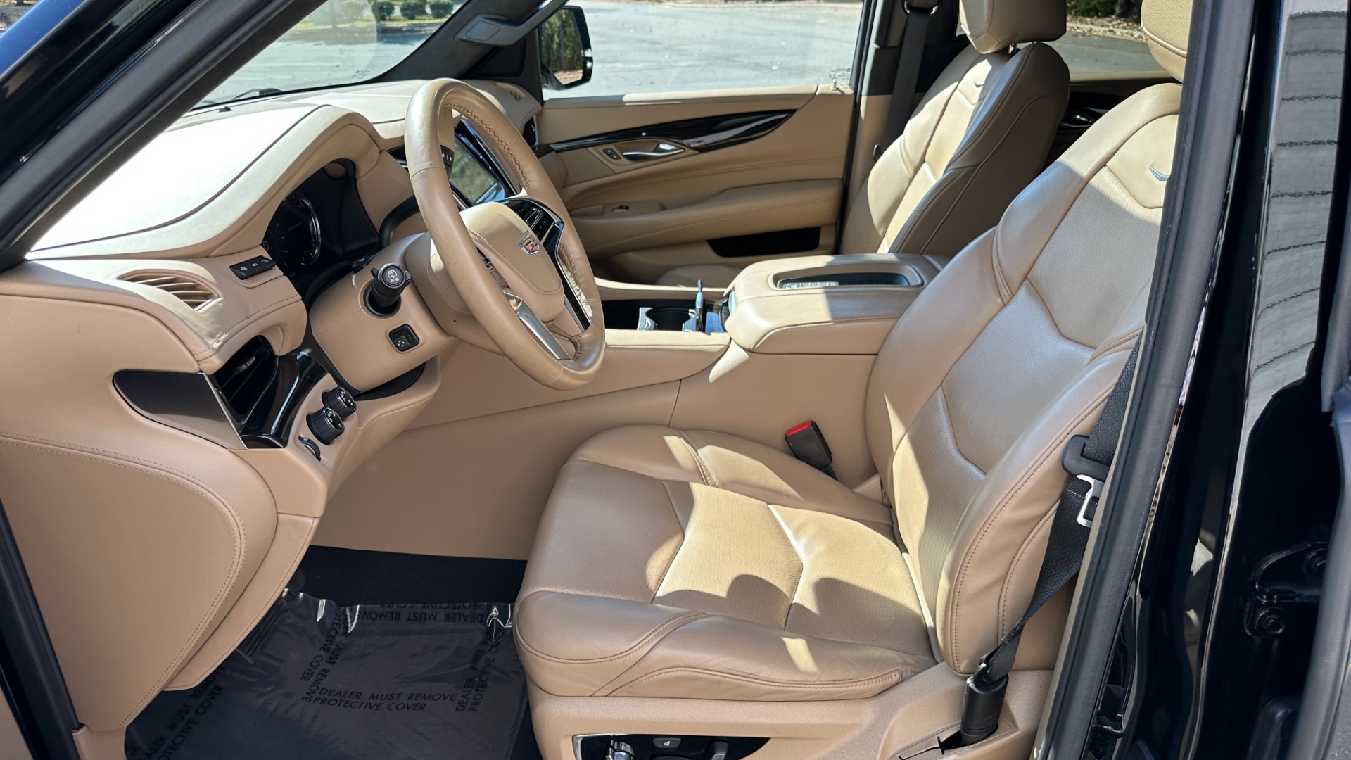 Used 2020 Cadillac Escalade PLATINUM / DUB WHEELS / MAPLE SUGAR INTERIOR for sale $51,500 at Formula Imports in Charlotte NC 28227 12