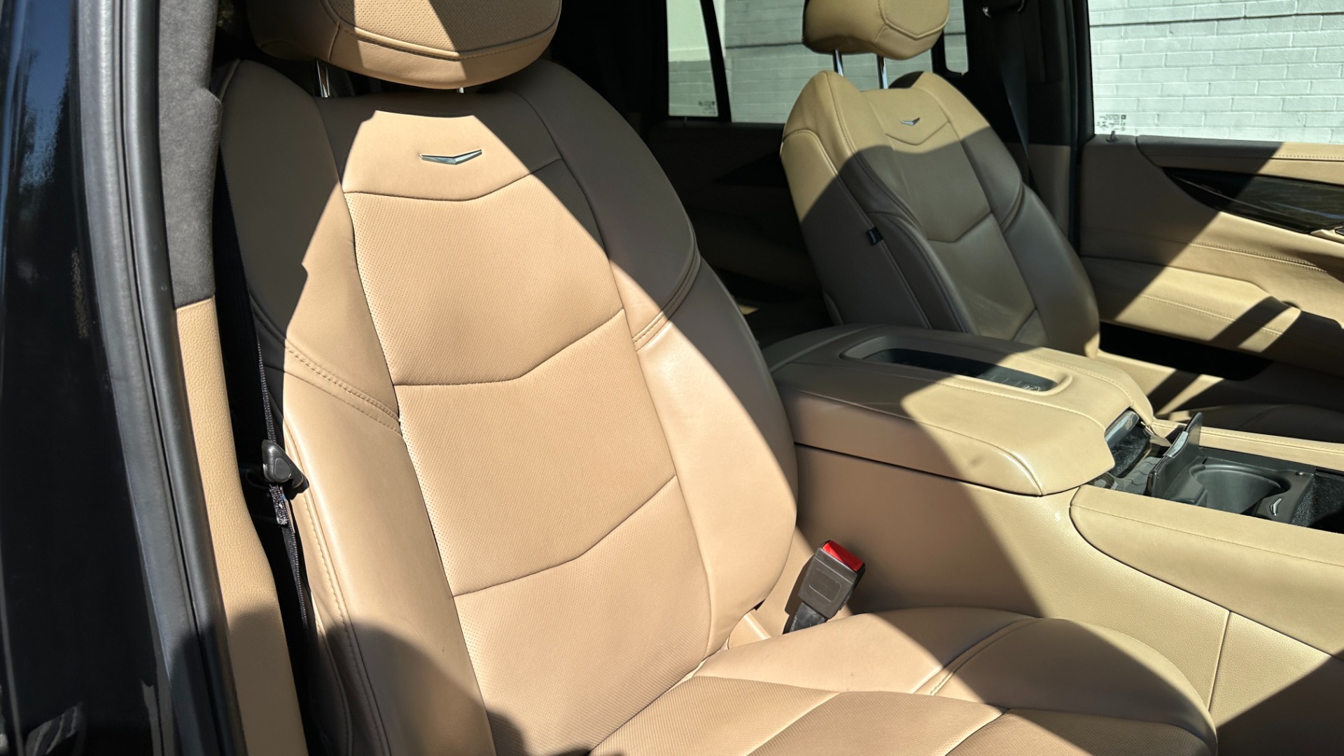 Used 2020 Cadillac Escalade PLATINUM / DUB WHEELS / MAPLE SUGAR INTERIOR for sale $51,500 at Formula Imports in Charlotte NC 28227 40